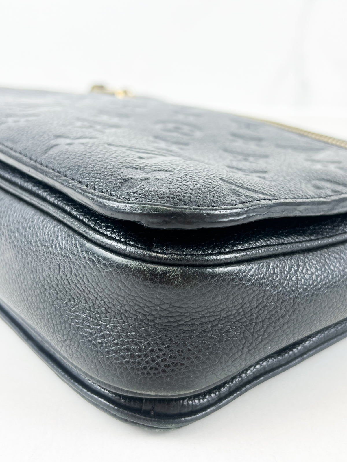 Louis Vuitton Empreinte Black Pochette Metis