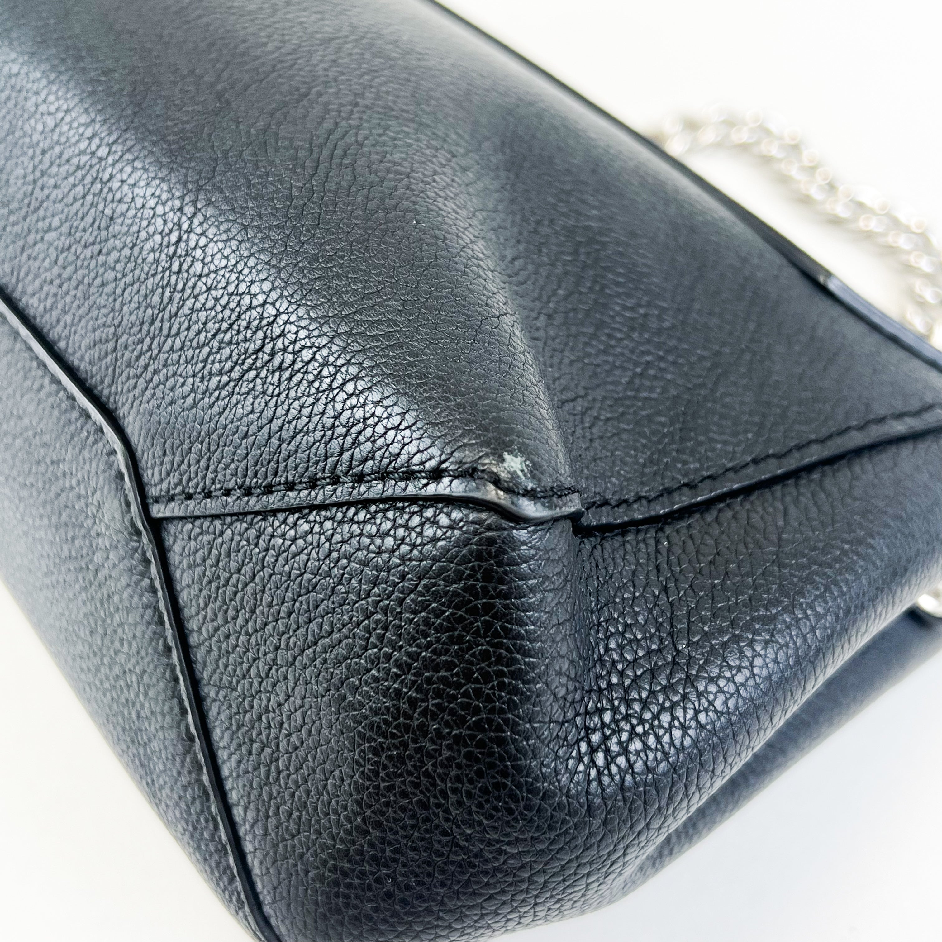 Louis Vuitton Lock me Satchel Chain Bag