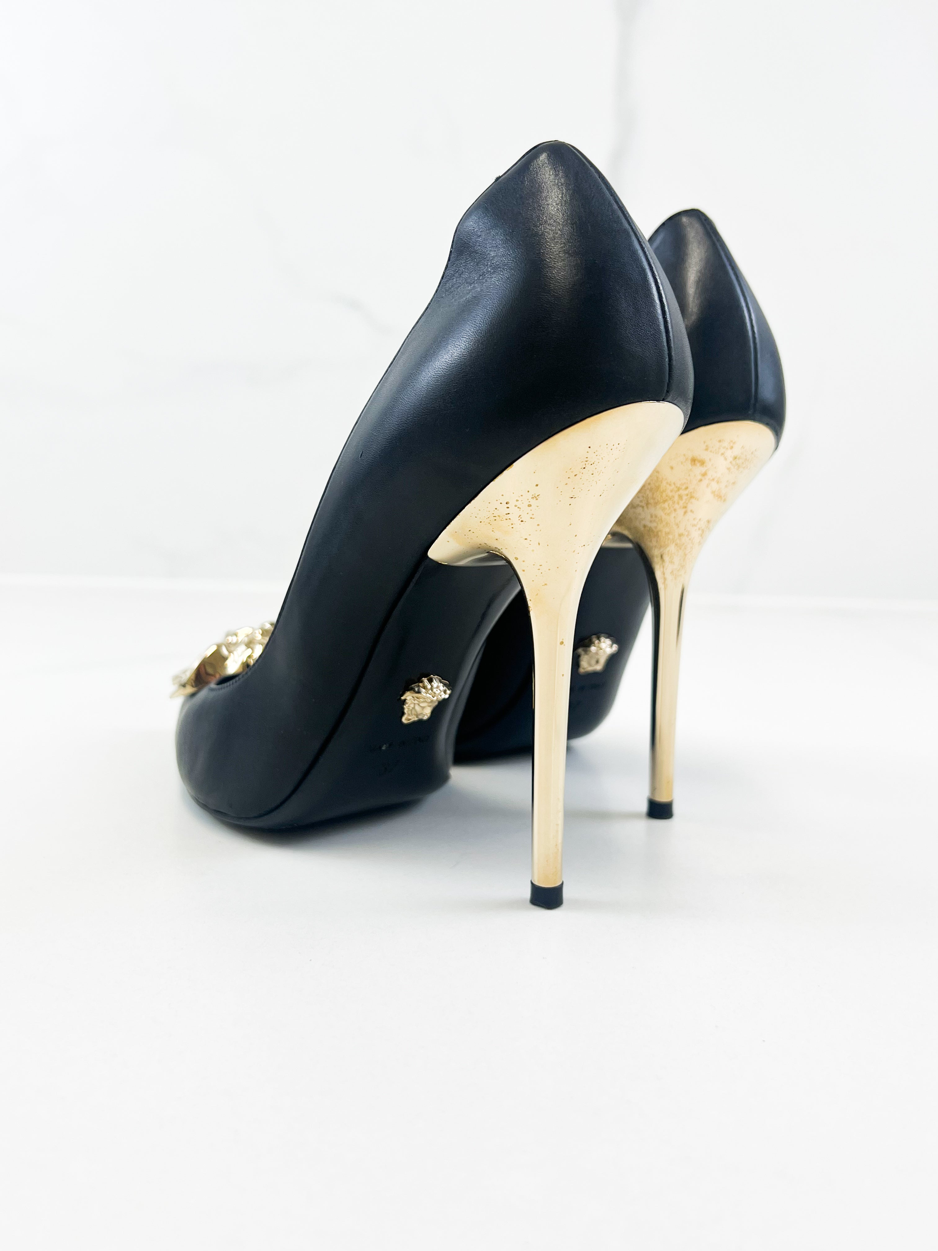 Versace Medusa Black Leather Pump Size 37