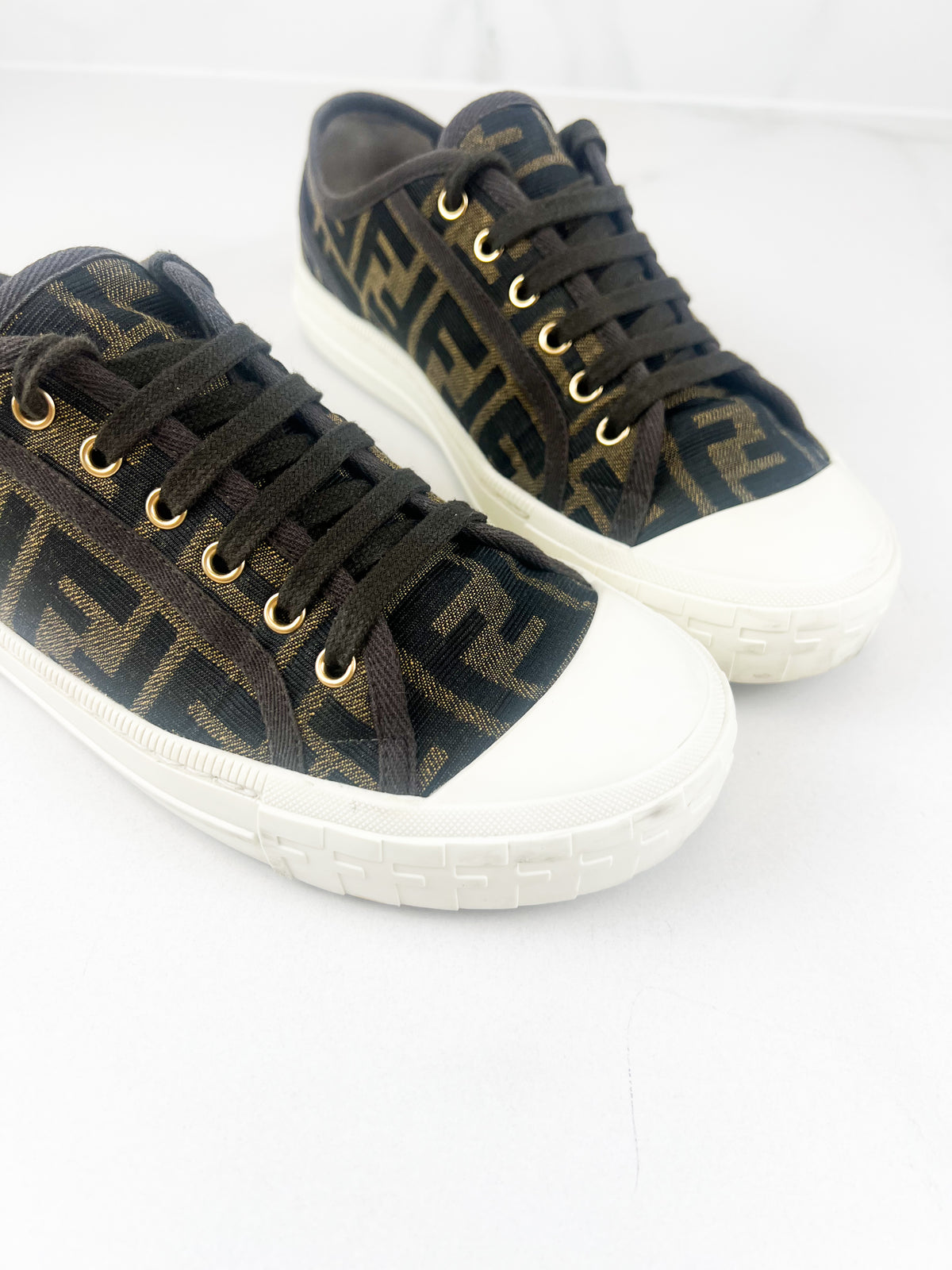 Domino FF Canvas Sneakers Size 38