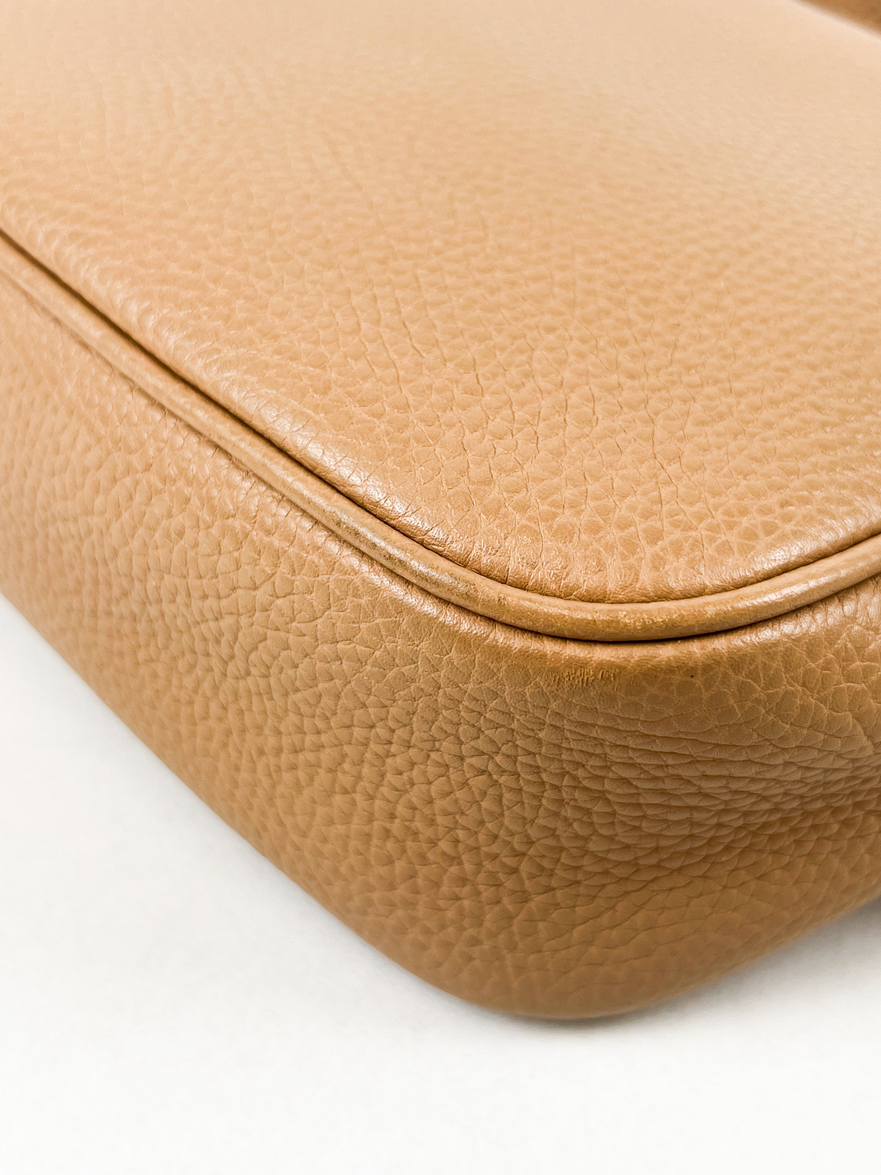 Gucci Soho Disco Crossbody Bag in Beige Leather