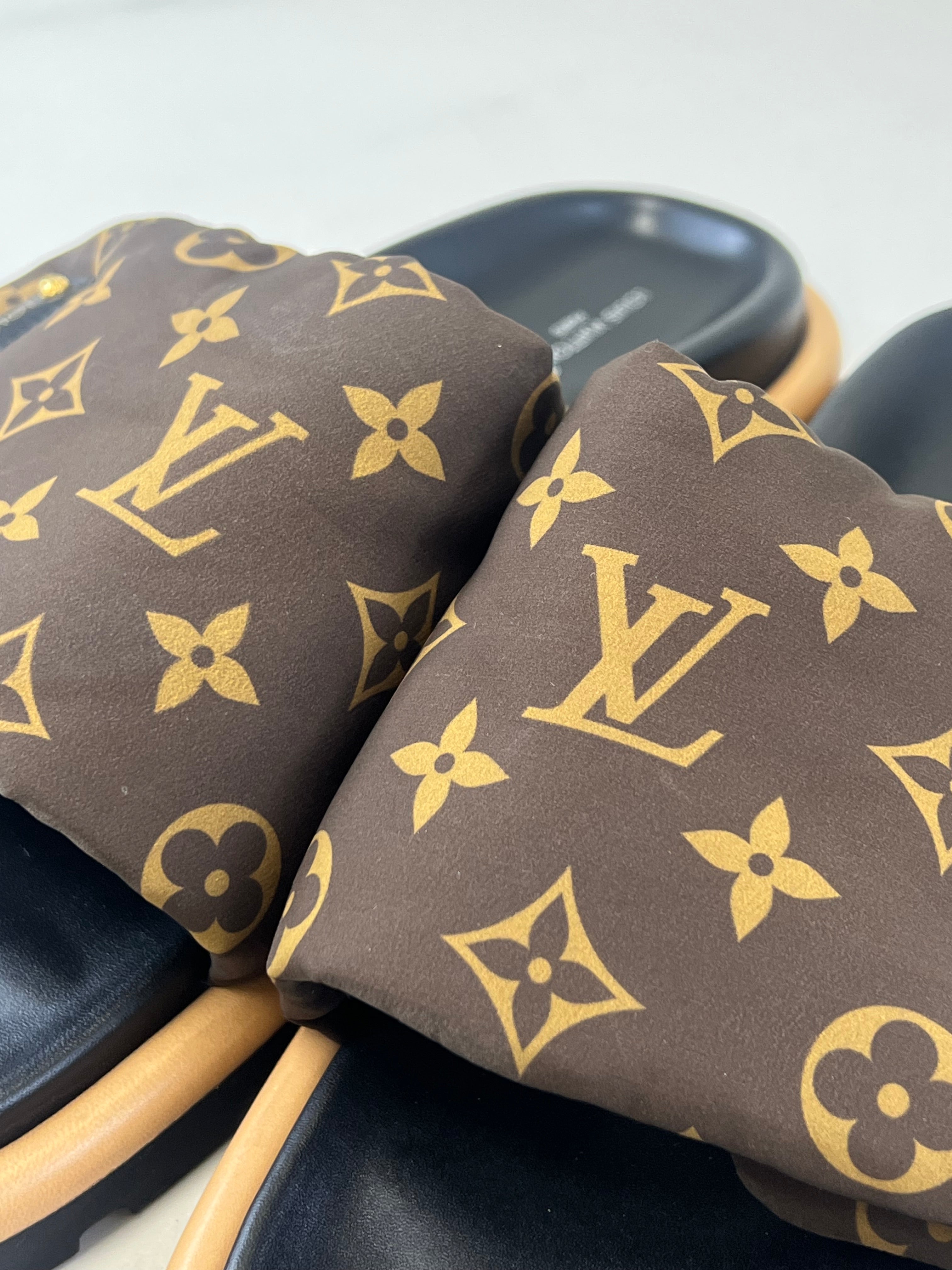 Louis Vuitton Pool Pillow Comfort Mule Size 40