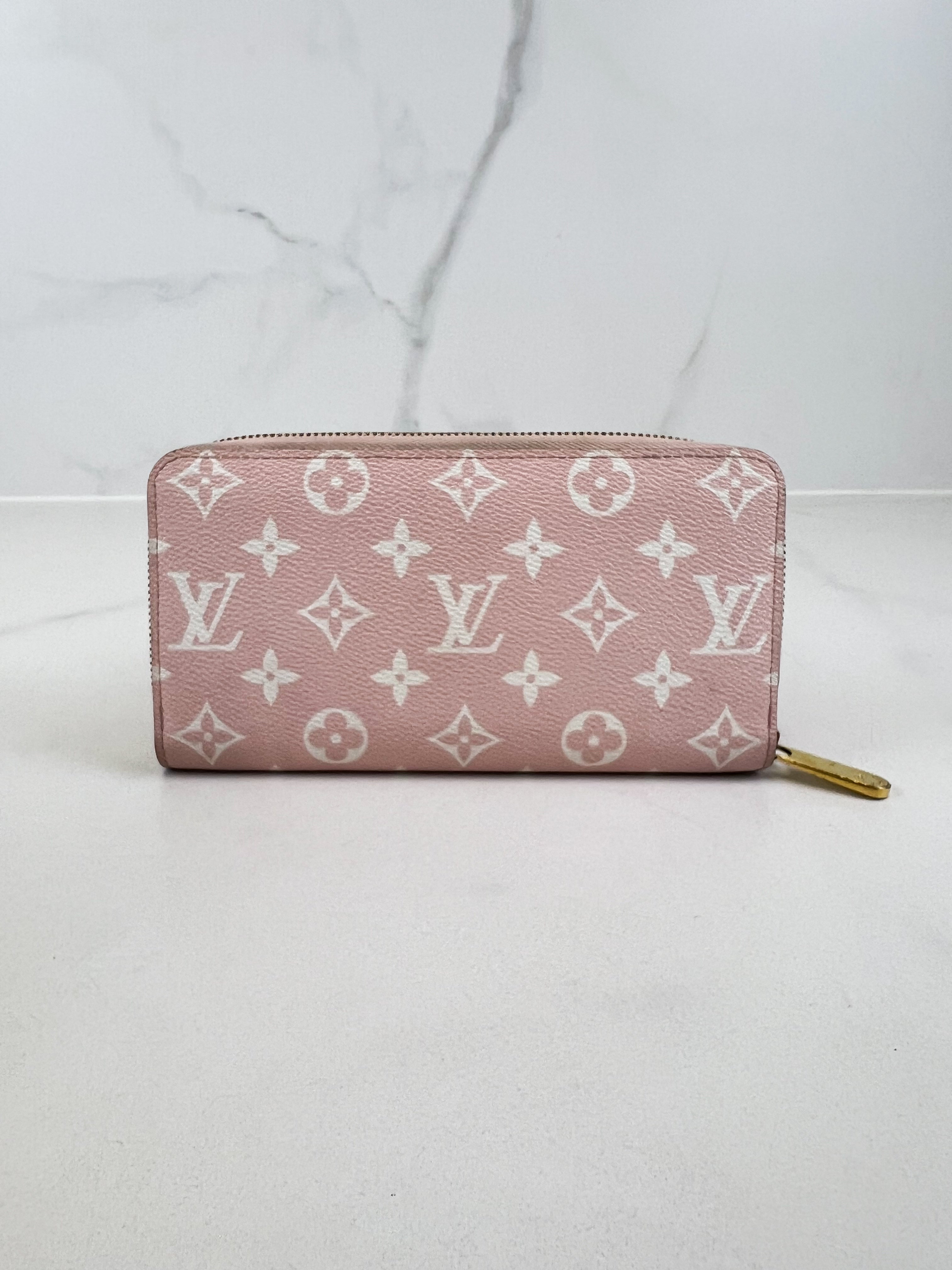 Louis Vuitton Giant Monogram Zippy Wallet