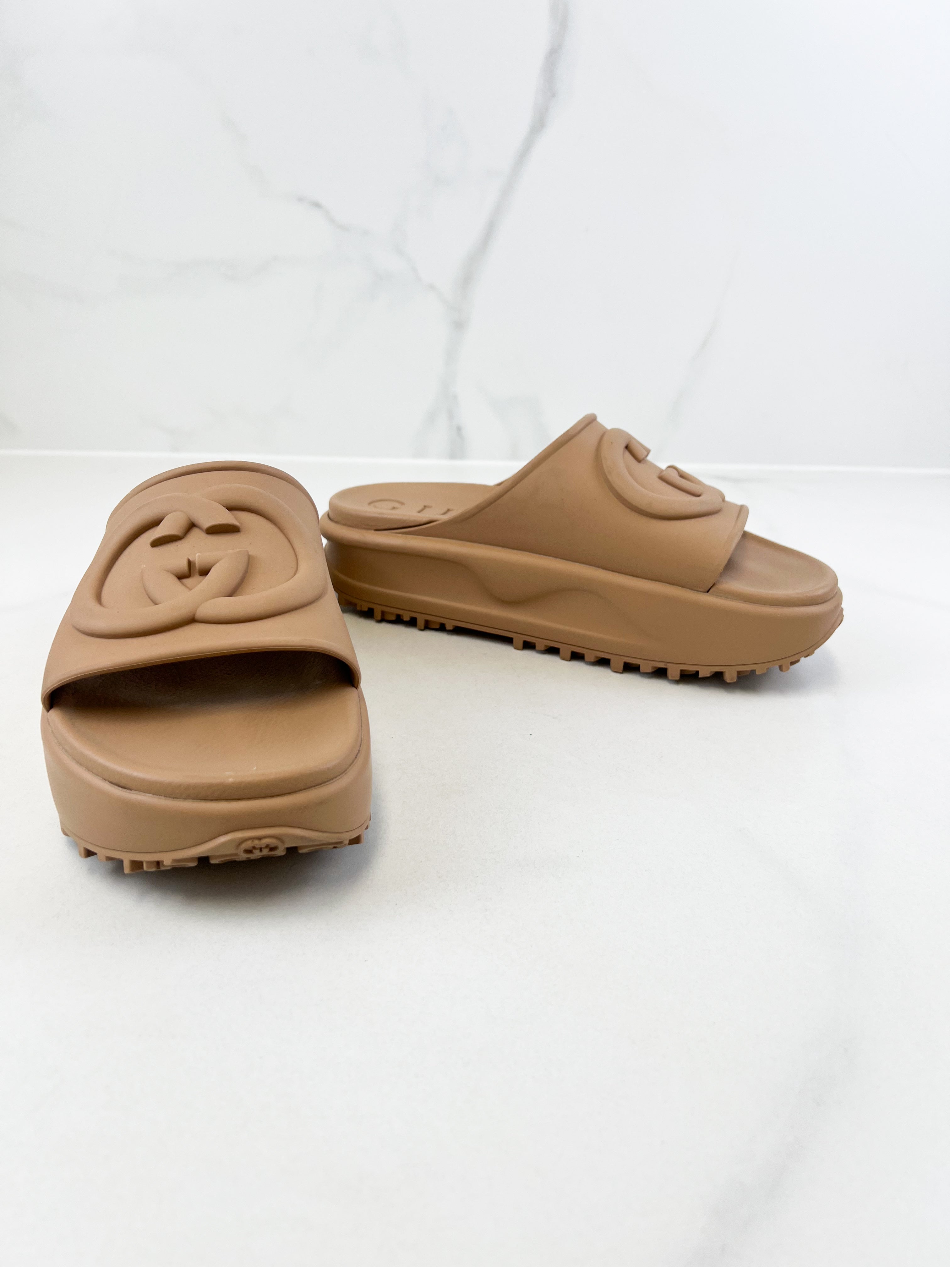 Gucci GG Rubber Platform Slides Size 40