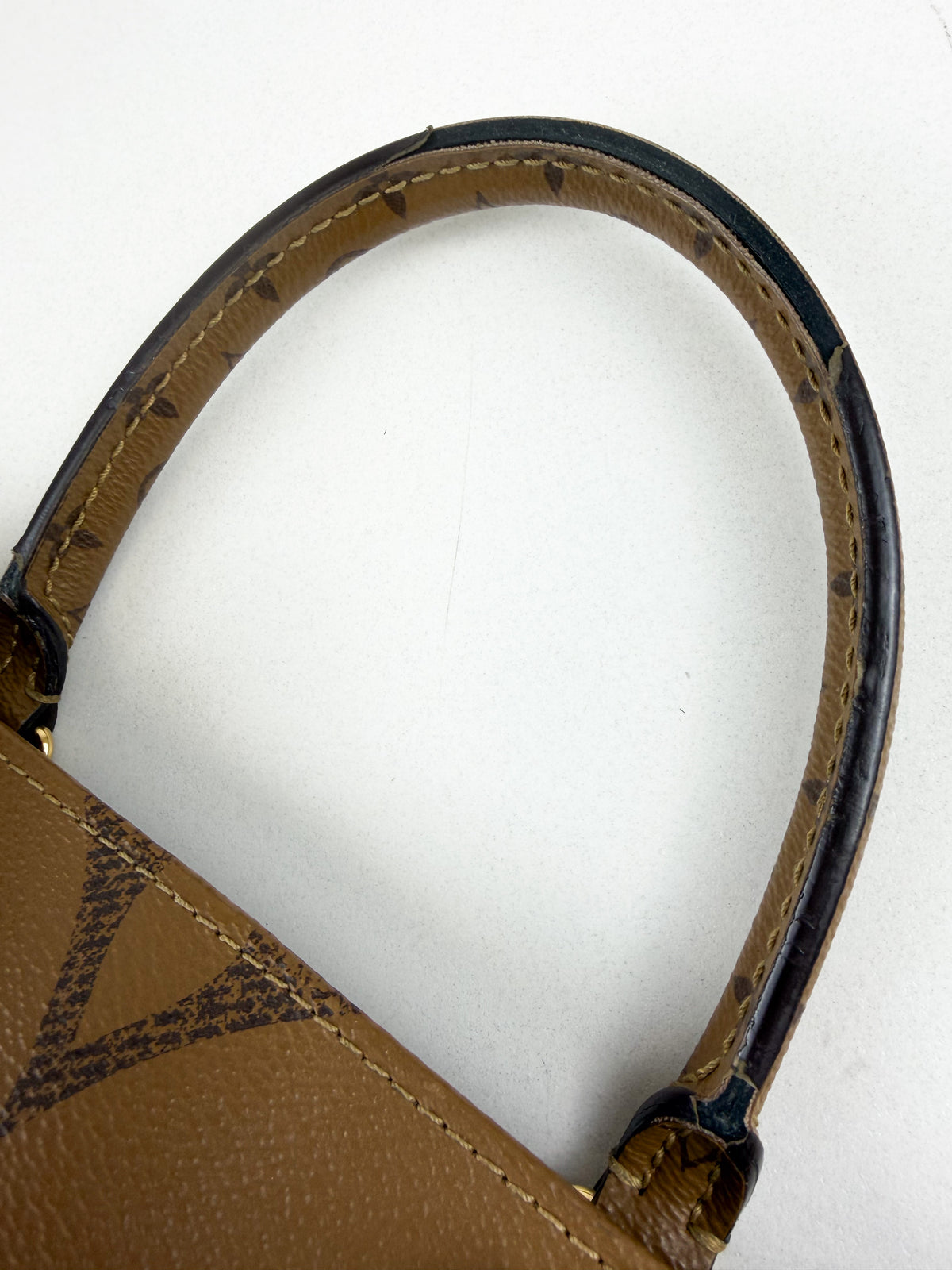 Louis Vuitton Reverse Onthego MM