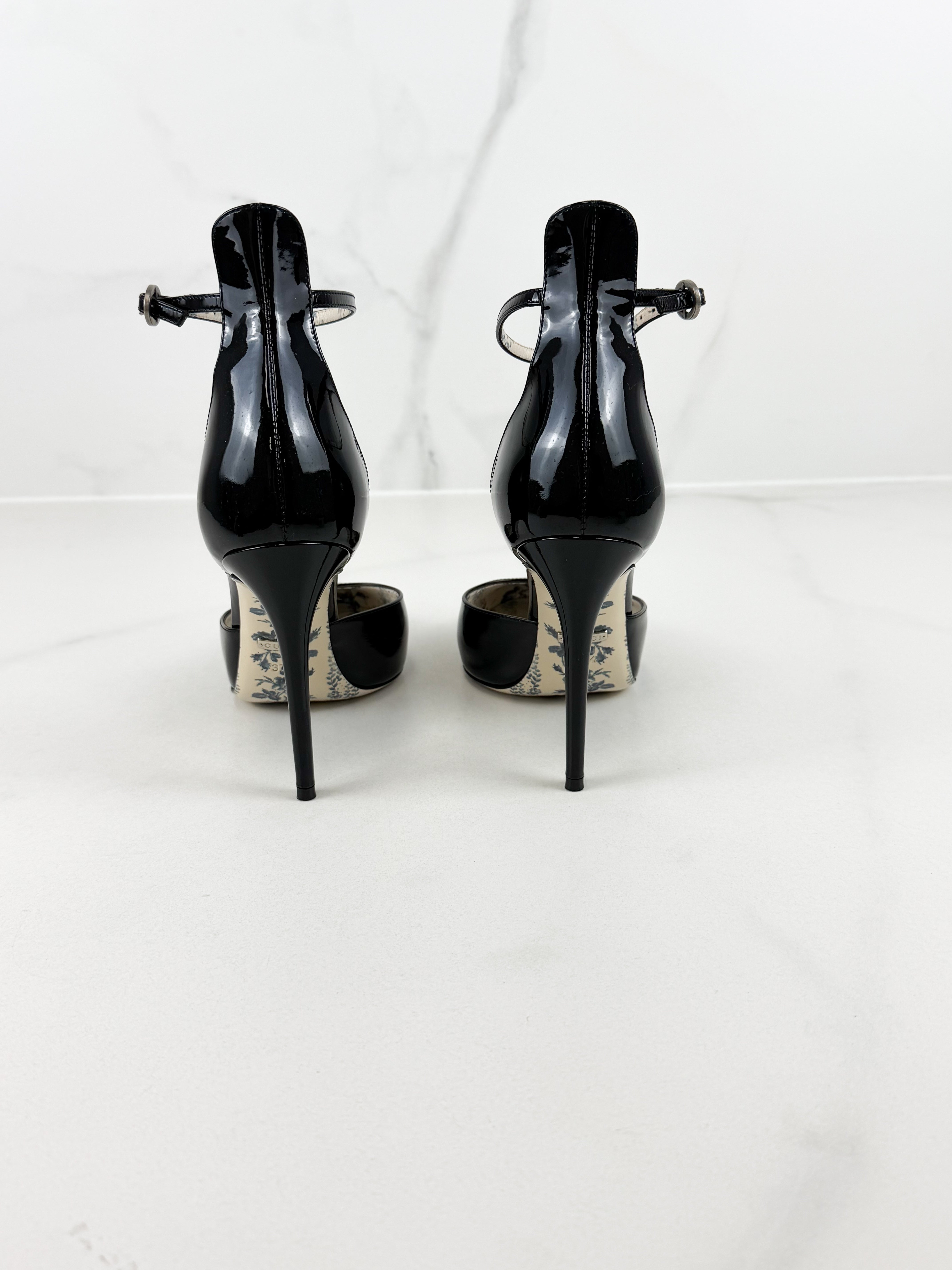 Gucci Vernice Crystal Black Patent Pumps