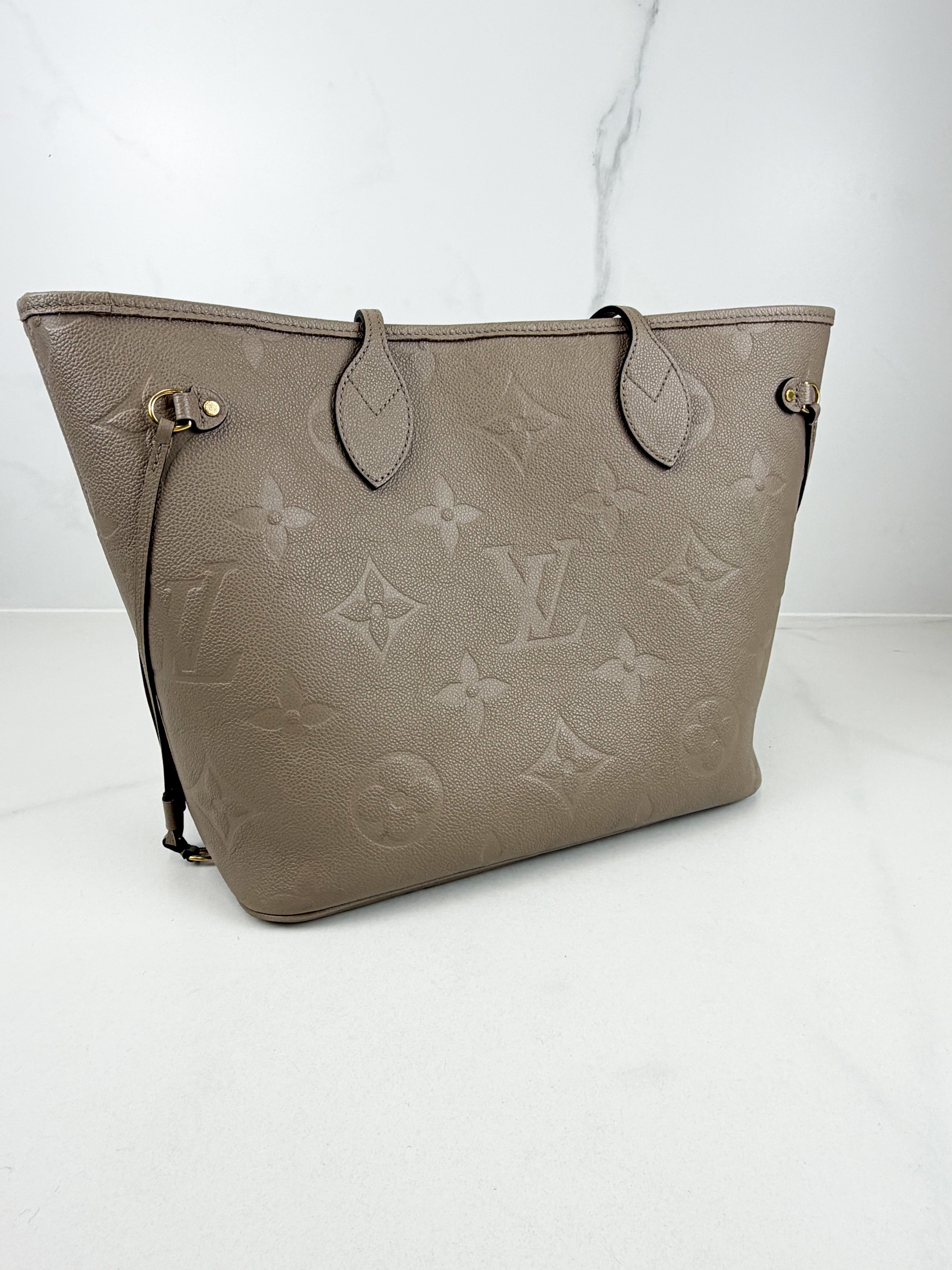 Louis Vuitton Neverfull MM in Empreinte Tourterelle with Pouch