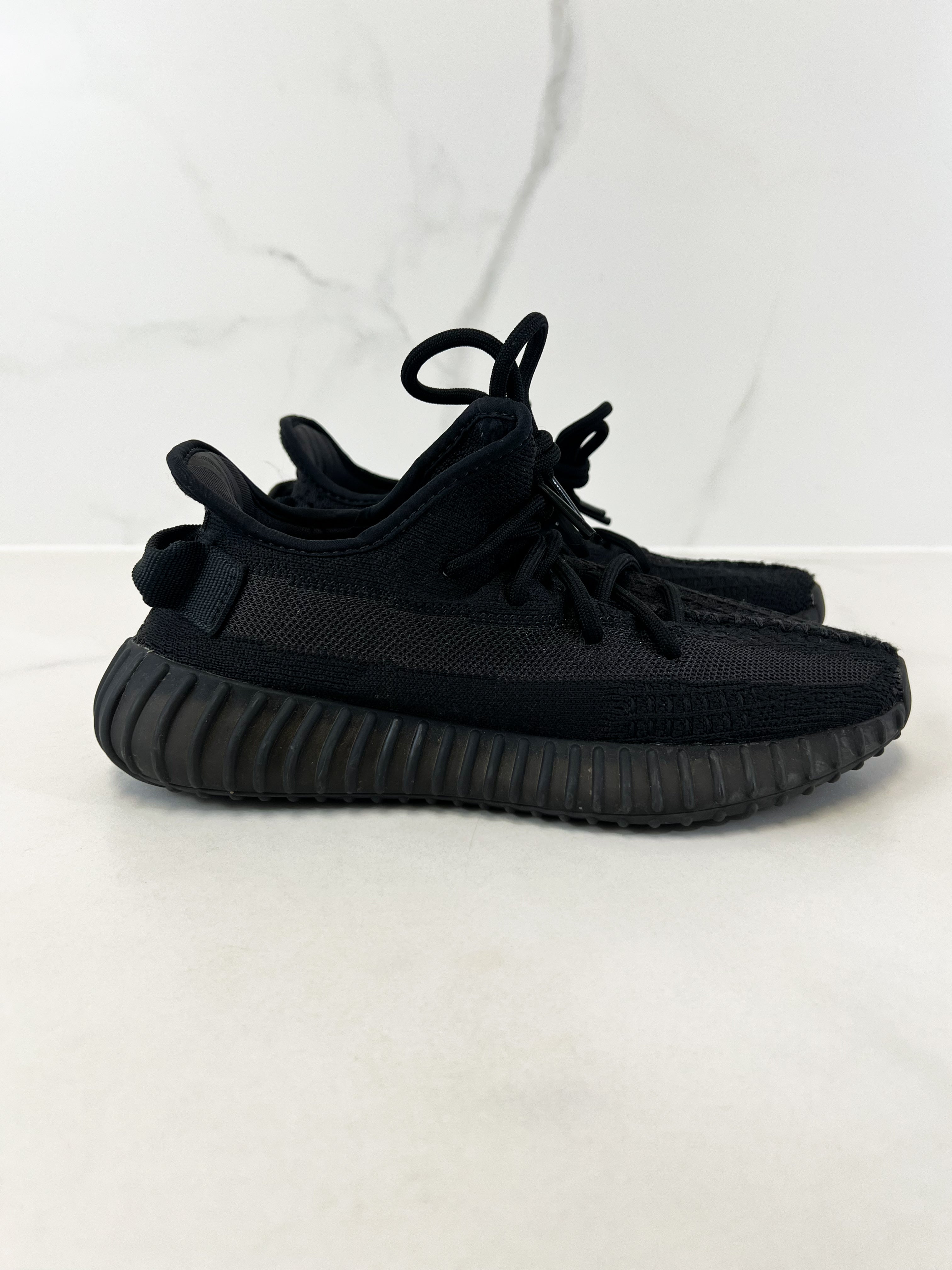 Yeezy Boost 350 Onyx Size 6.5 US