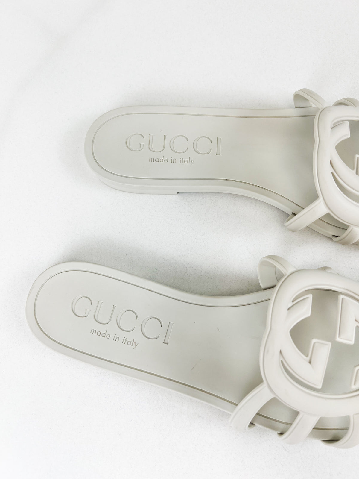 Gucci Interlocking GG Slides Size 37