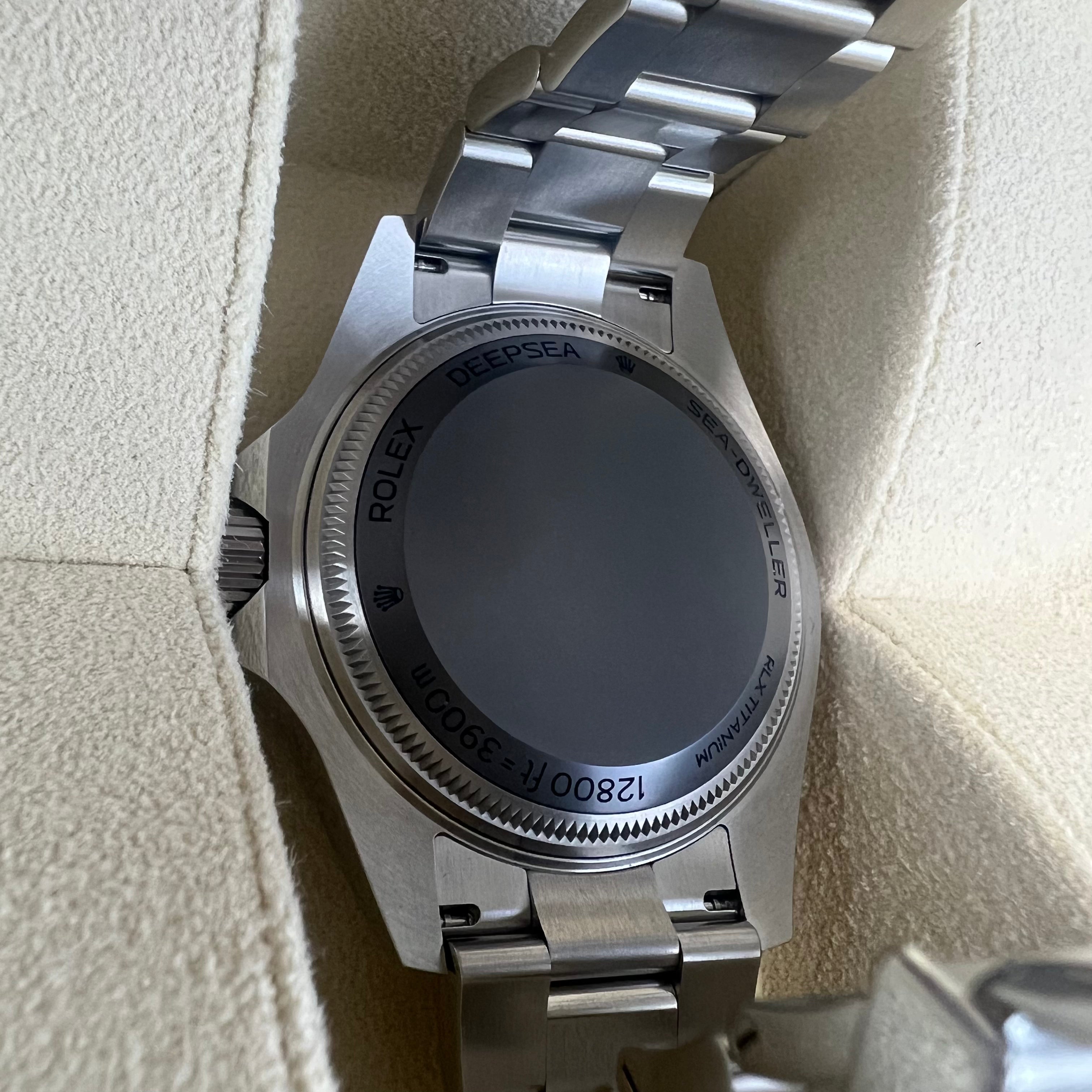 Oyster Perpetual Sea-Dweller 44mm