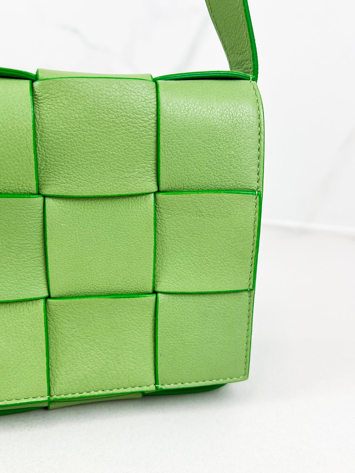 Bottega Veneta Cassette Bag in Pistachio