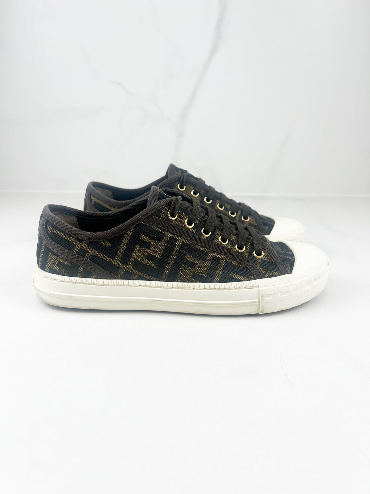 Domino FF Canvas Sneakers Size 38