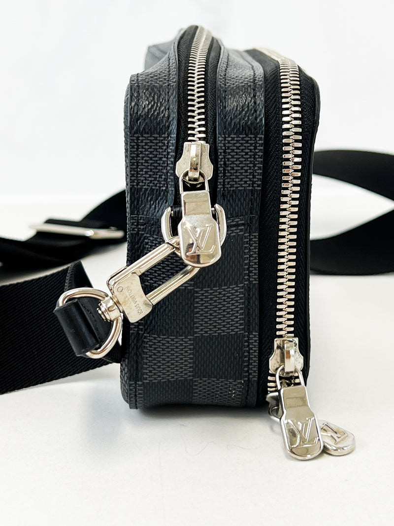 Louis Vuitton Damier Graphite Alpha Wearable Bag