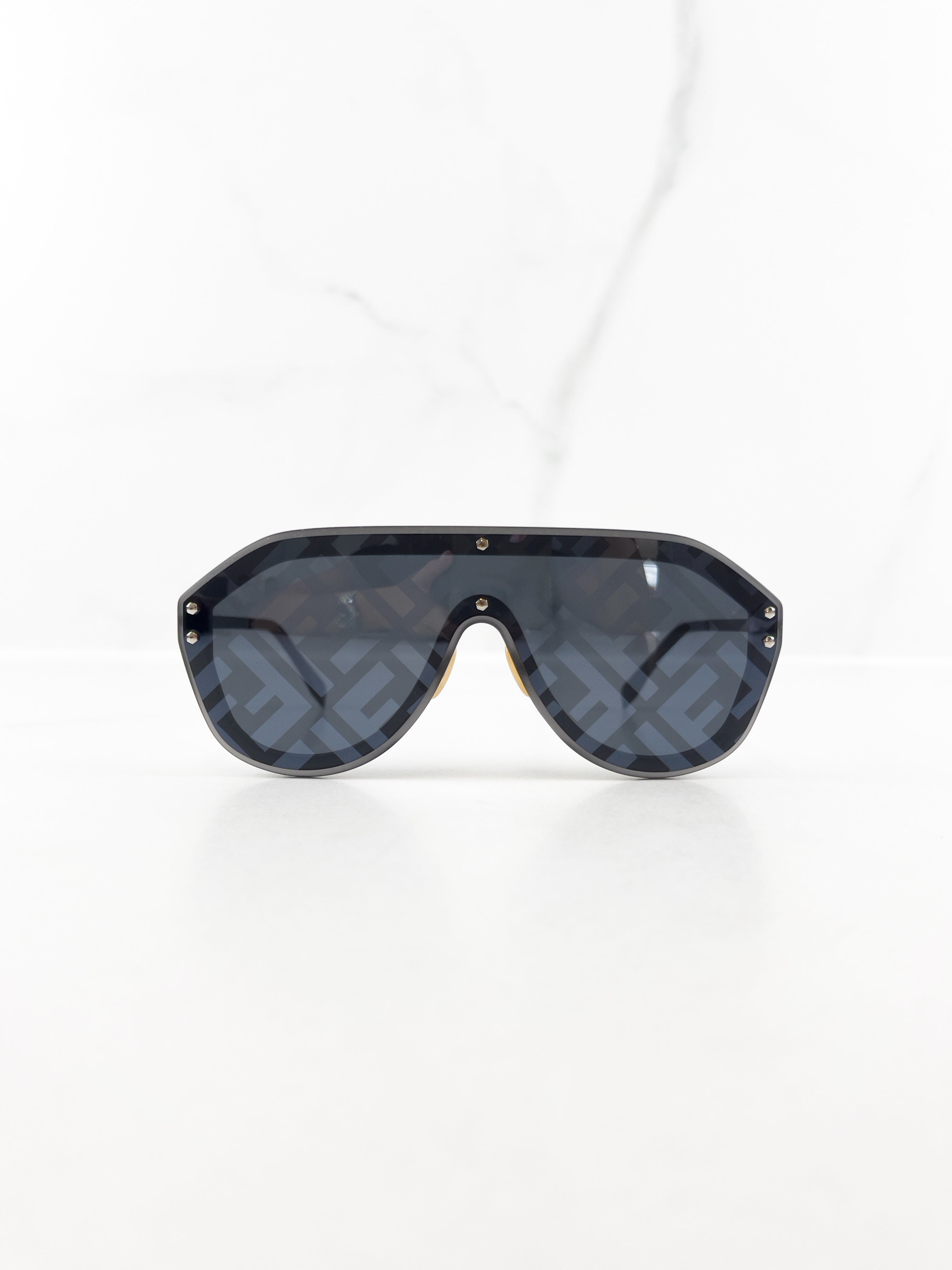 Fendi FF Shield Print Sunglasses in Black