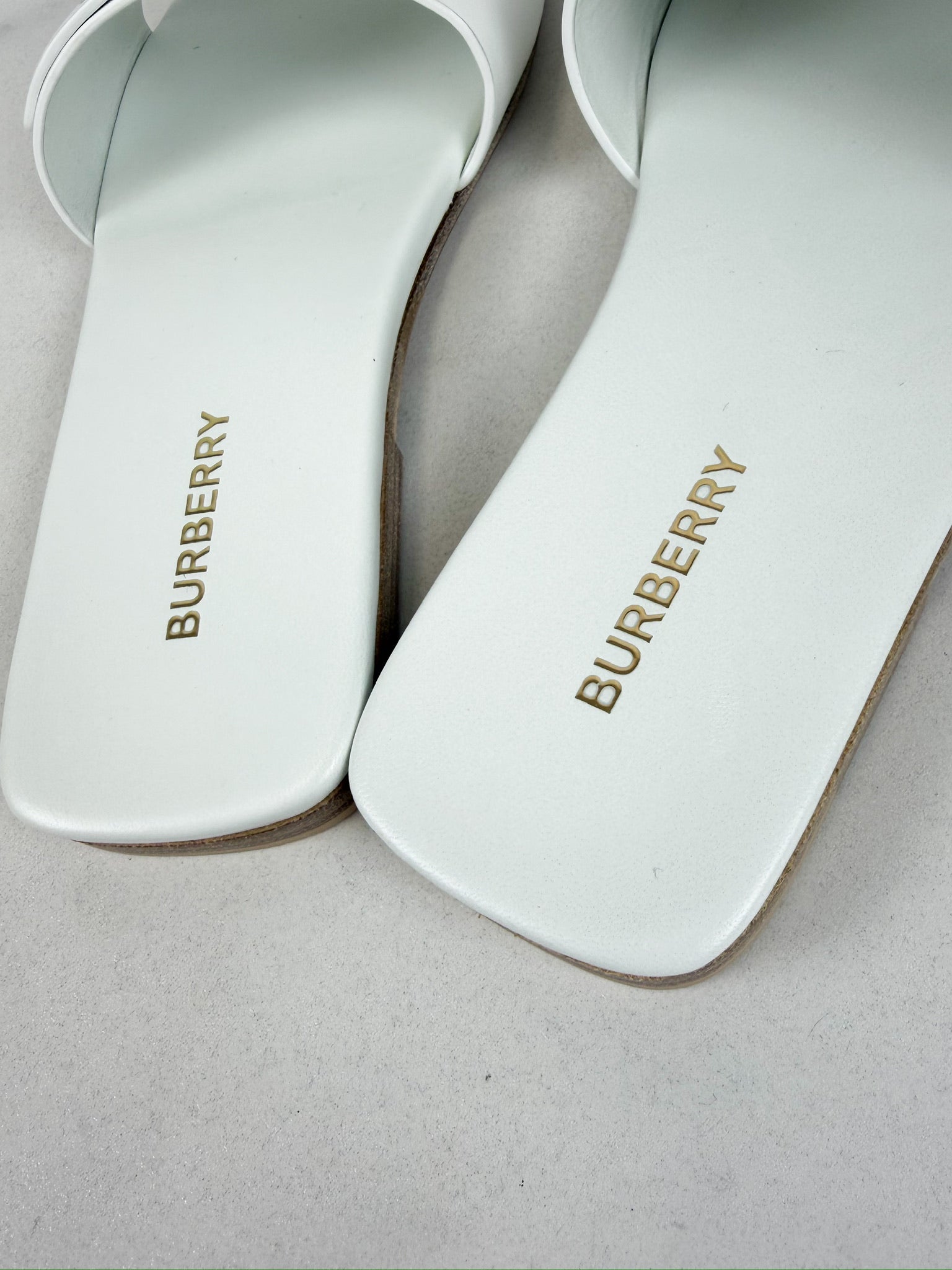 Burberry Leather Slides Size 37