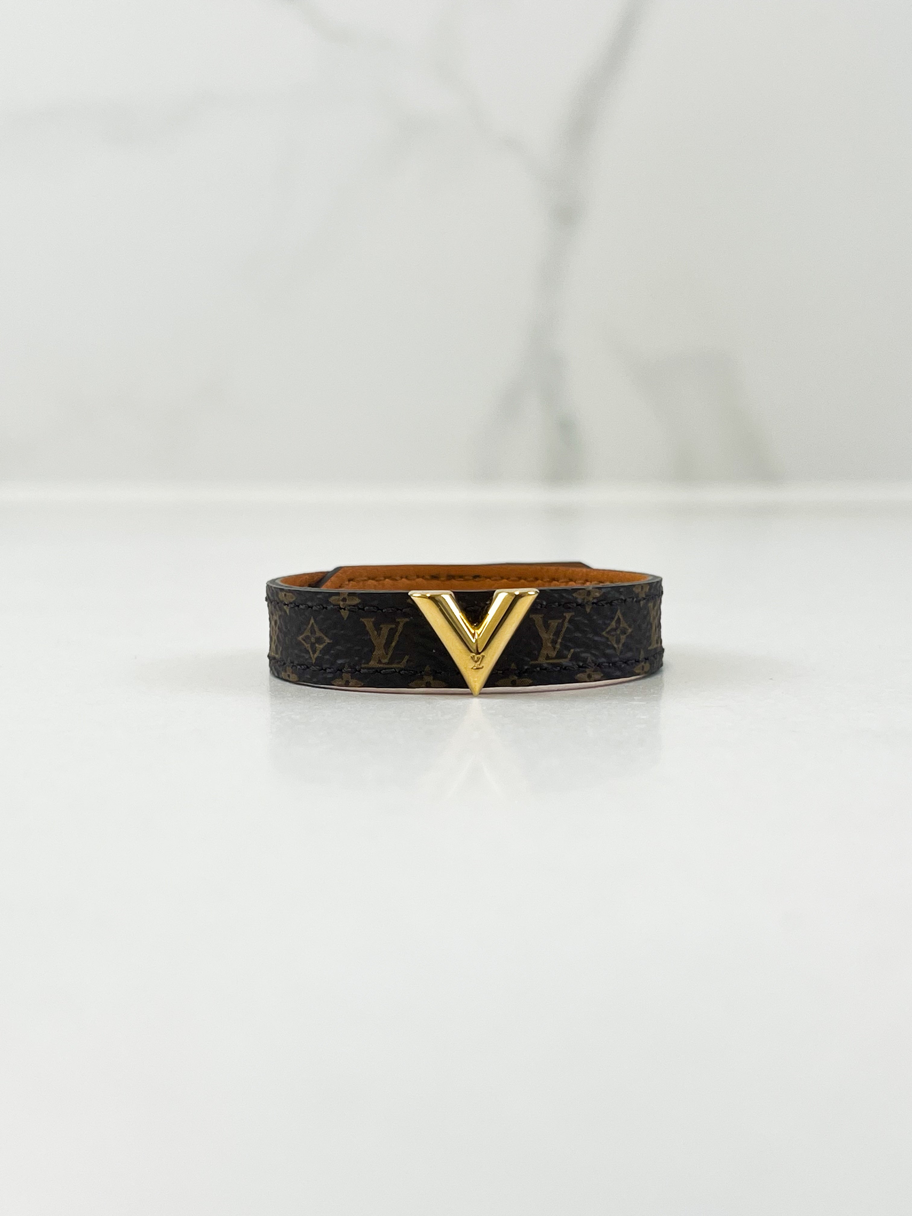 Louis Vuitton Essential V Bracelet