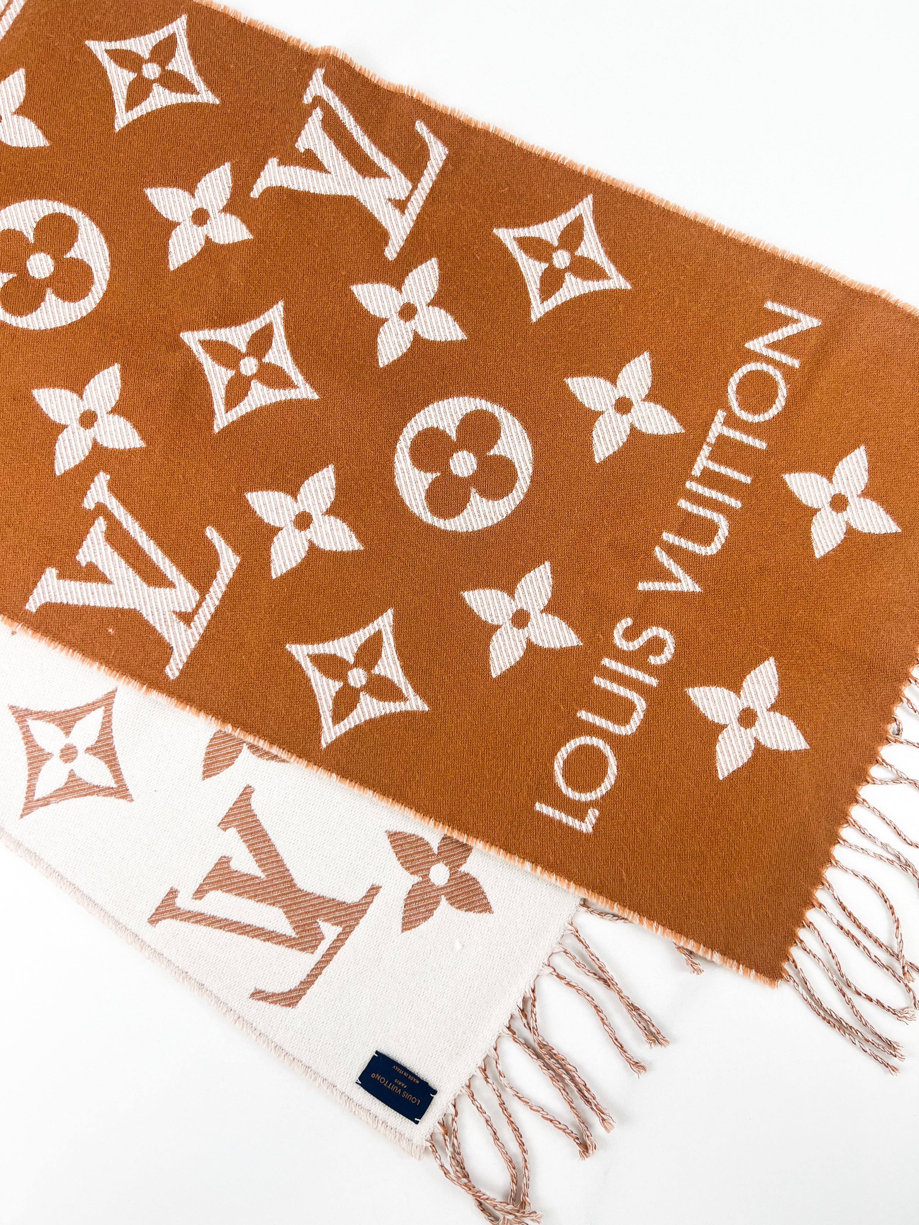 Louis Vuitton Reykjavik Scarf in Sable Beige