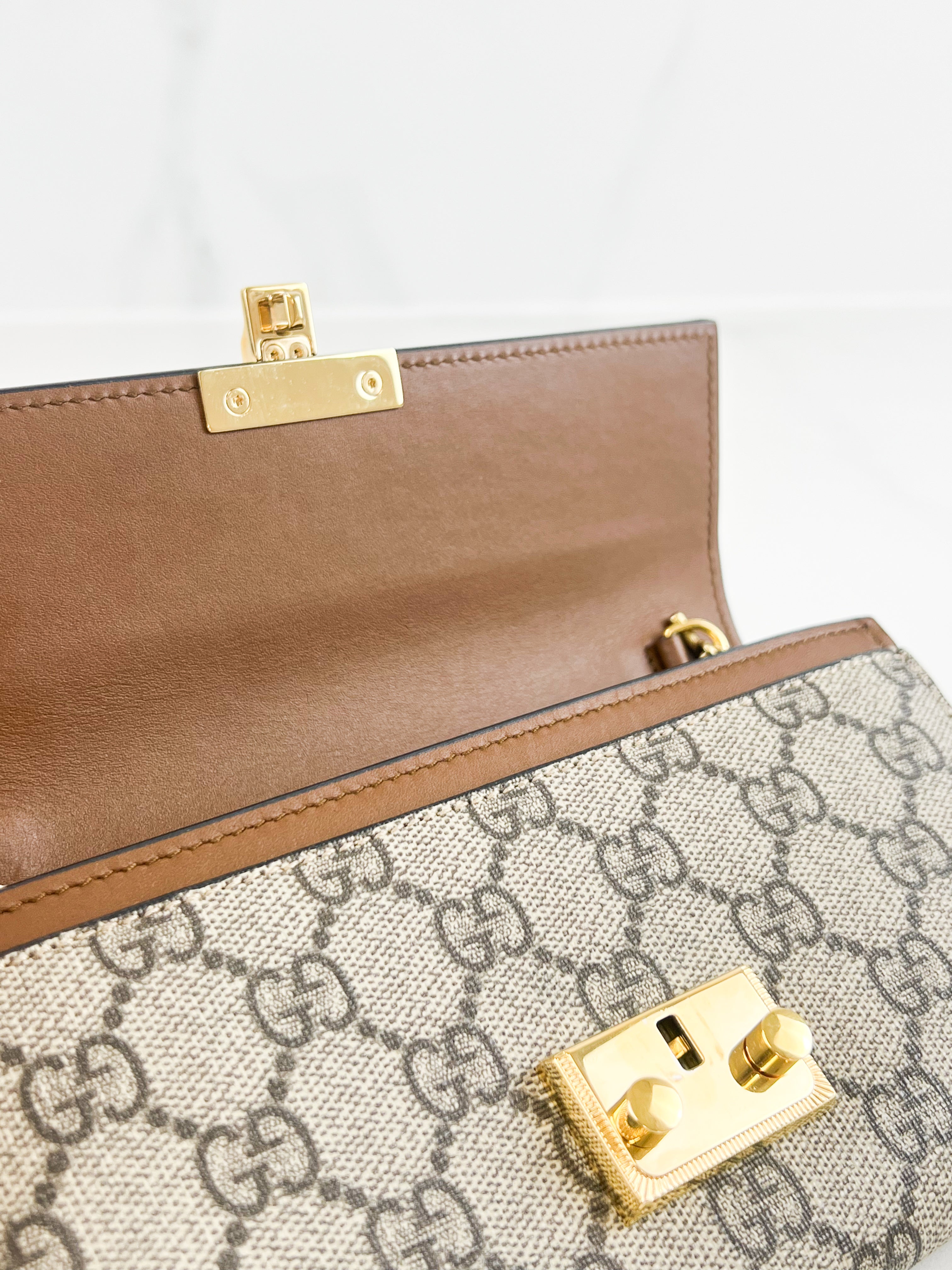 Gucci GG Supreme Continental Padlock WOC