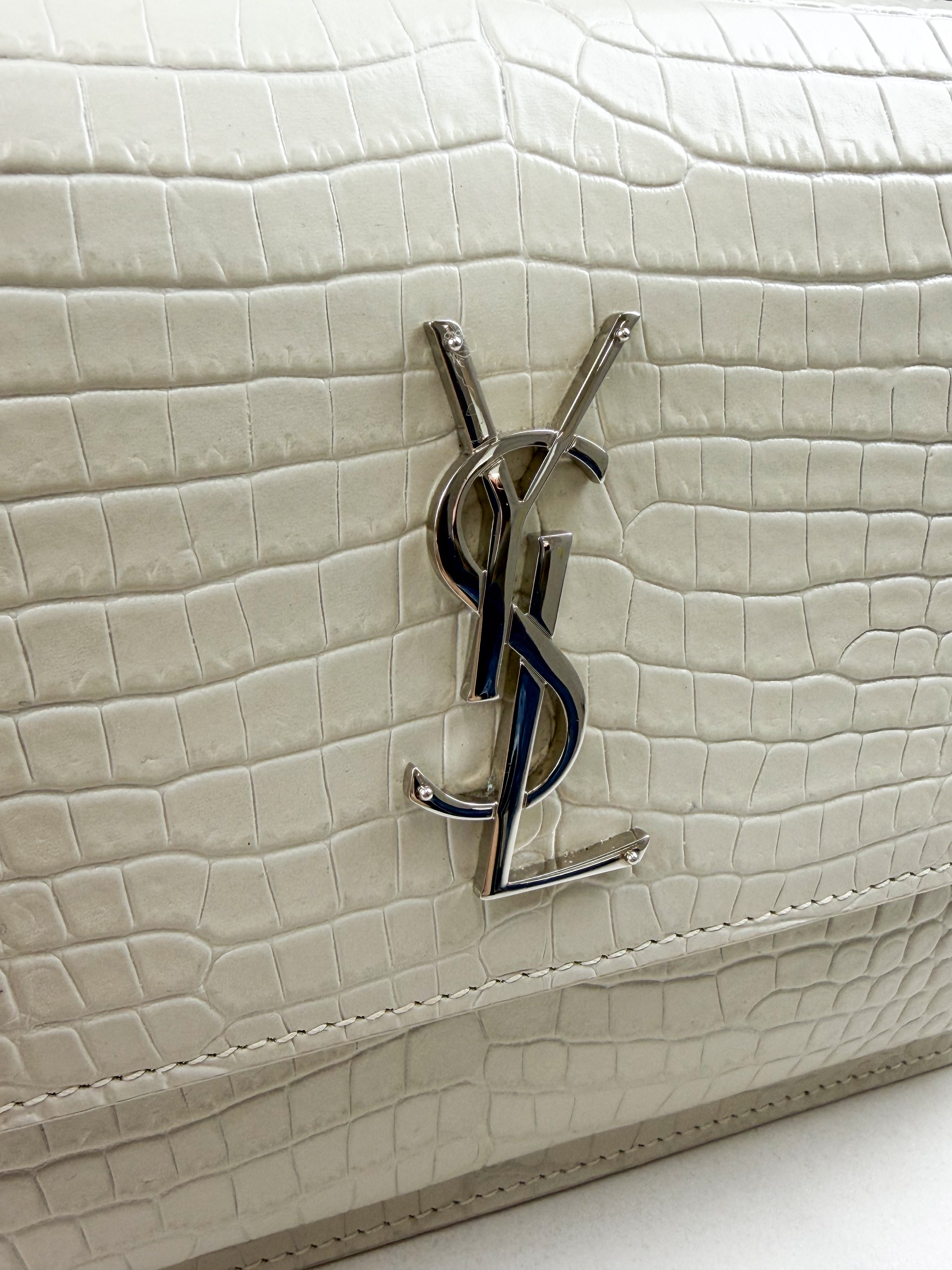 Saint Laurent Sunset Medium In Croc-embossed leather Blanc Vintage