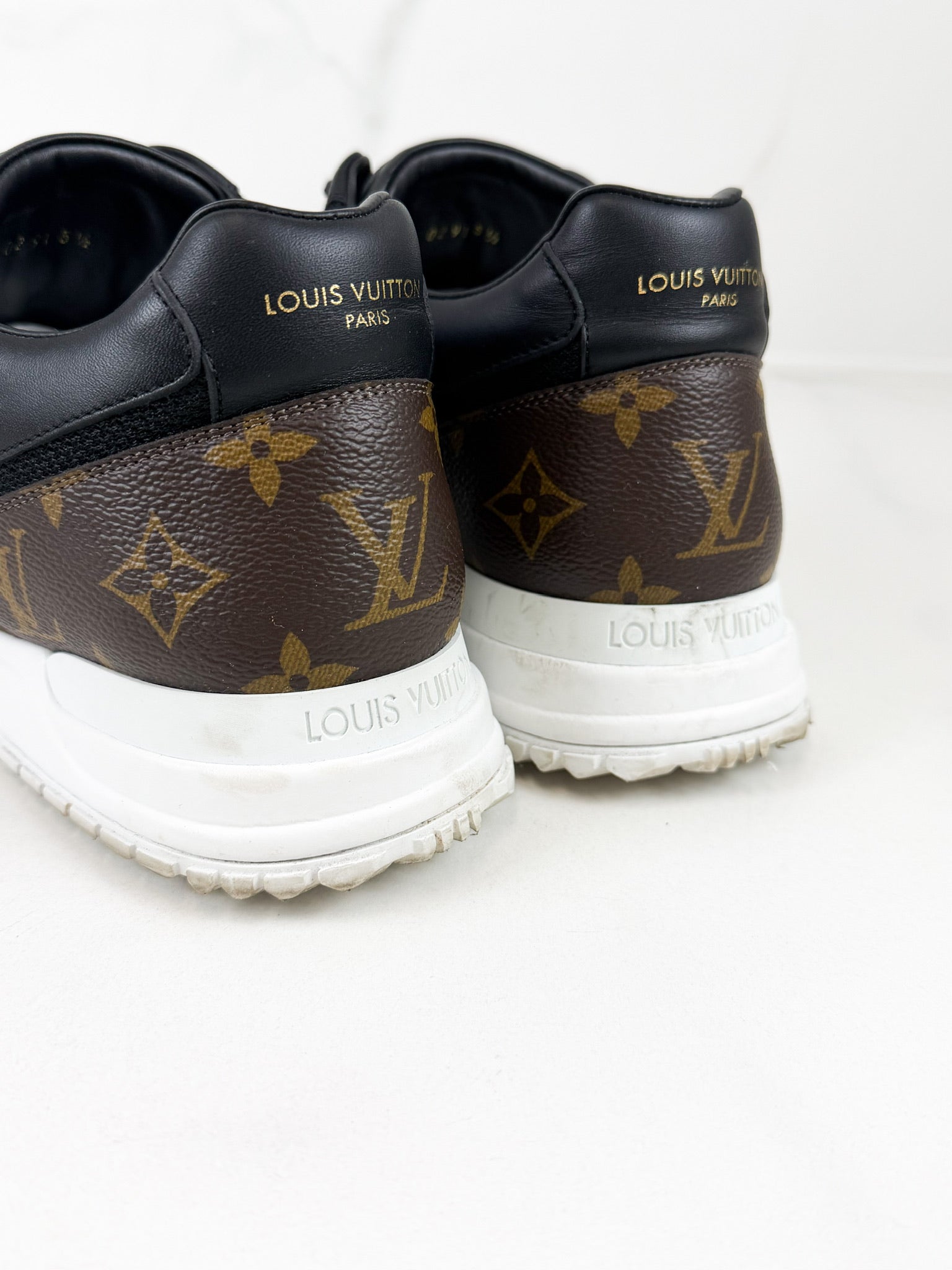 Louis Vuitton Runaway Sneaker Size 5.5 Men's