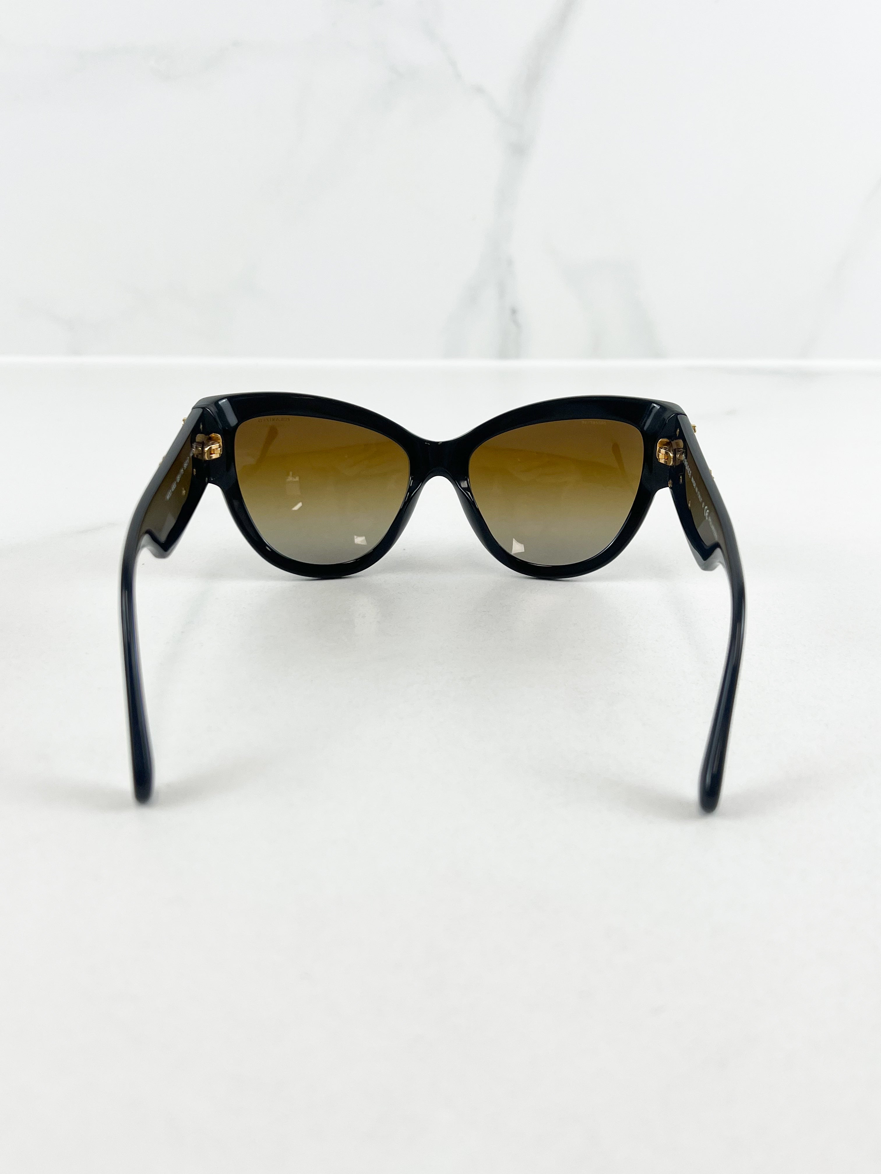 Versace Medusa Logo Sunglasses in Black