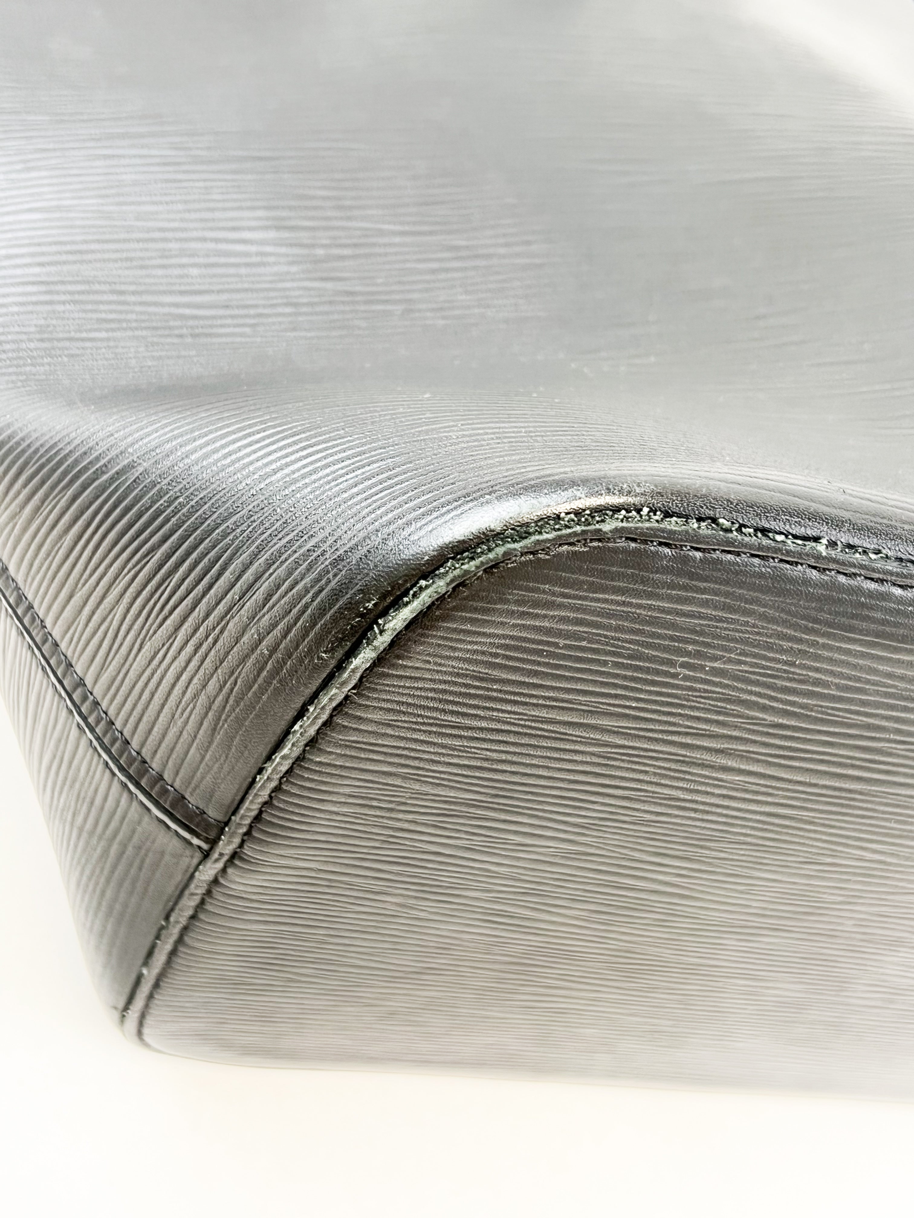 Louis Vuitton Epi Leather Neverfull MM