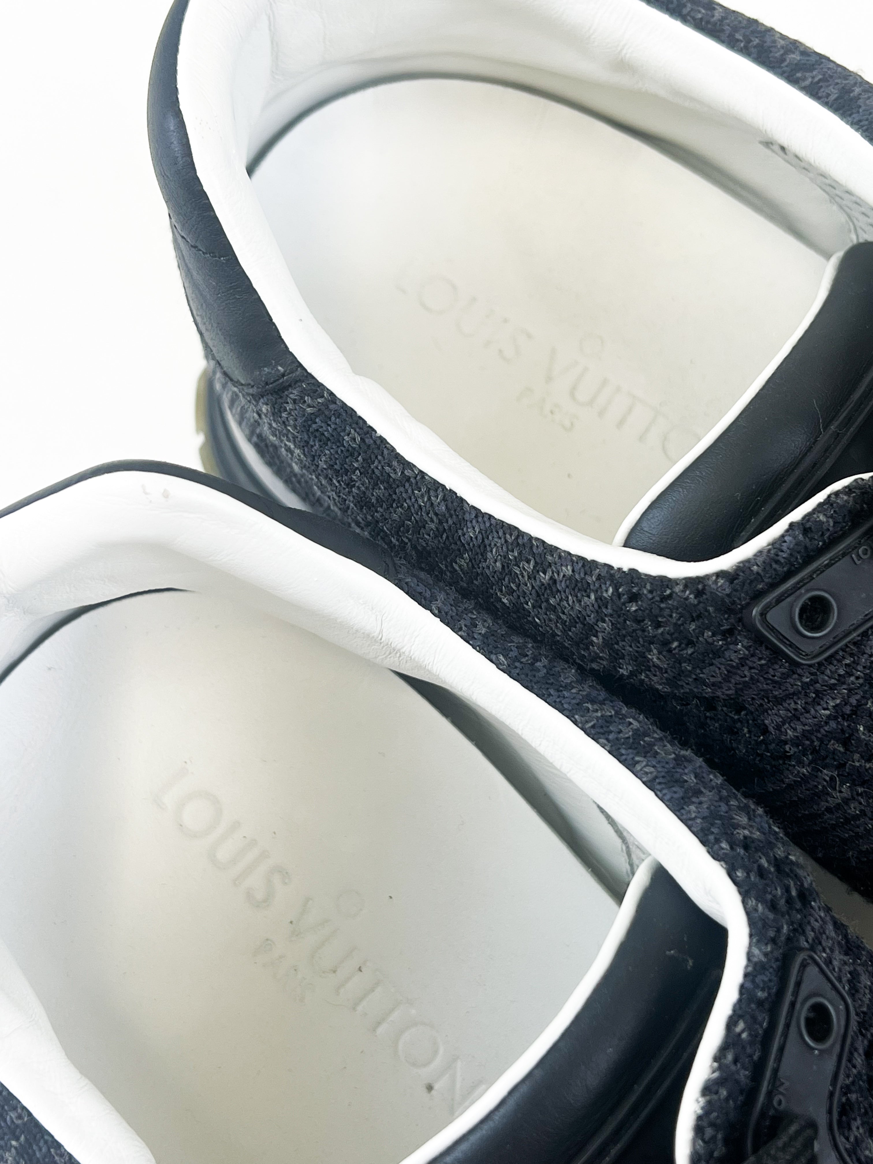 Louis Vuitton Mens Runaway Sneaker Size 9.5