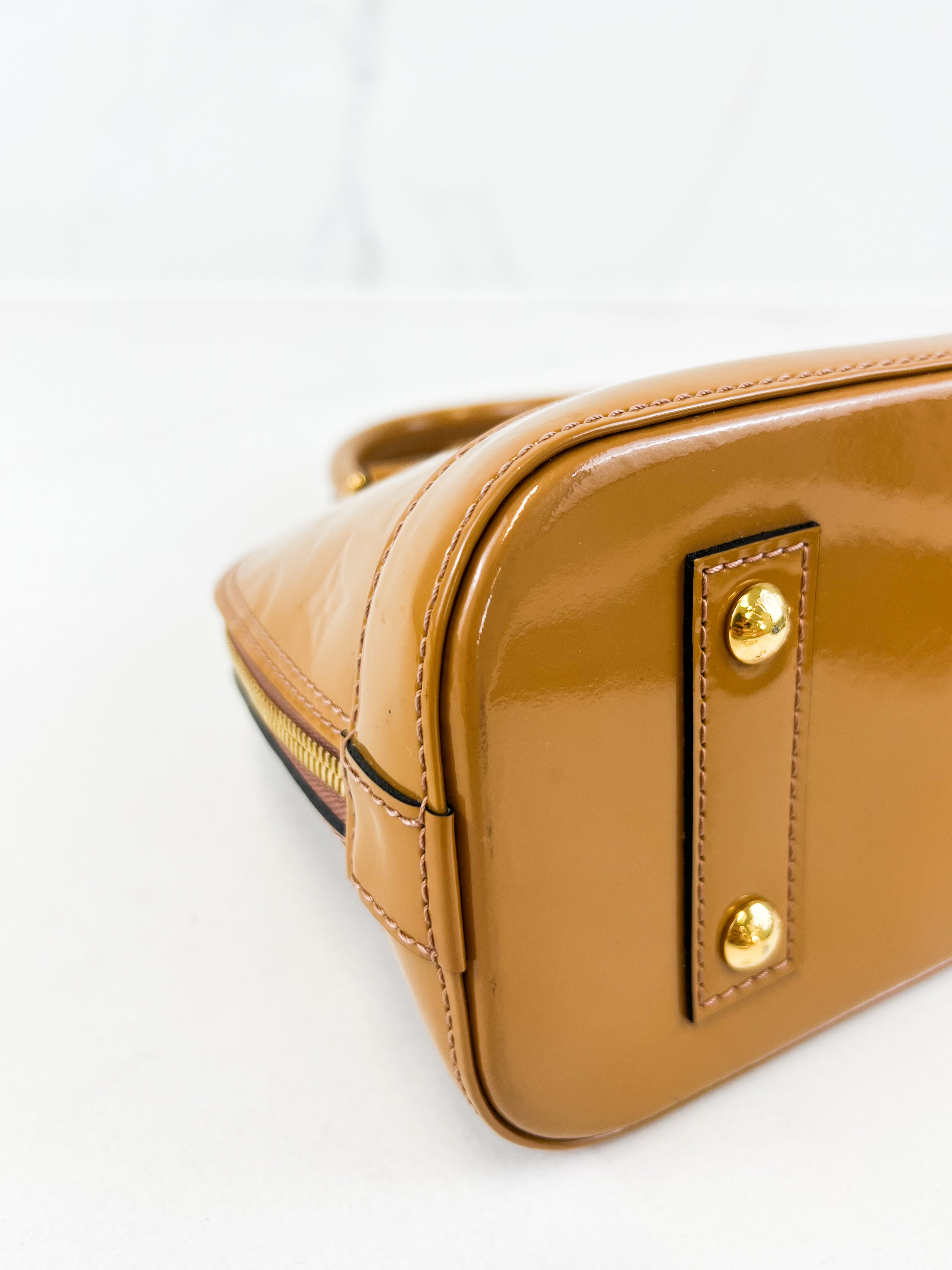 Louis Vuitton Alma BB in Vernis Leather