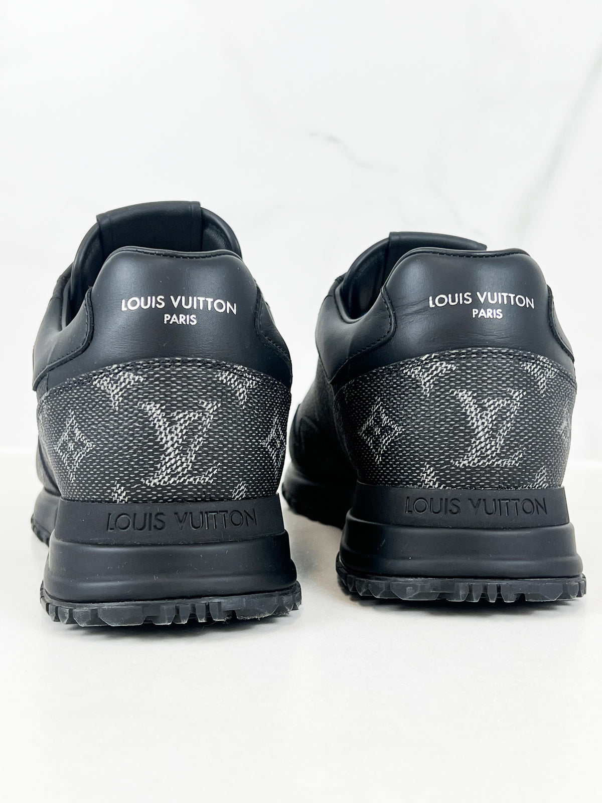 Louis Vuitton Runaway Black Monogram Grained Calf Leather Sneaker Size 7 Men's