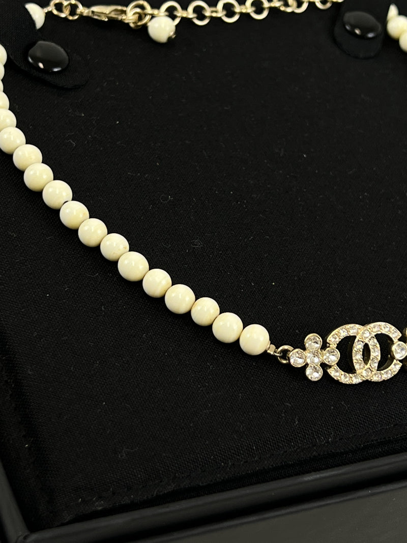 Chanel CC Metal Glass Pearls & Strass Gold Choker