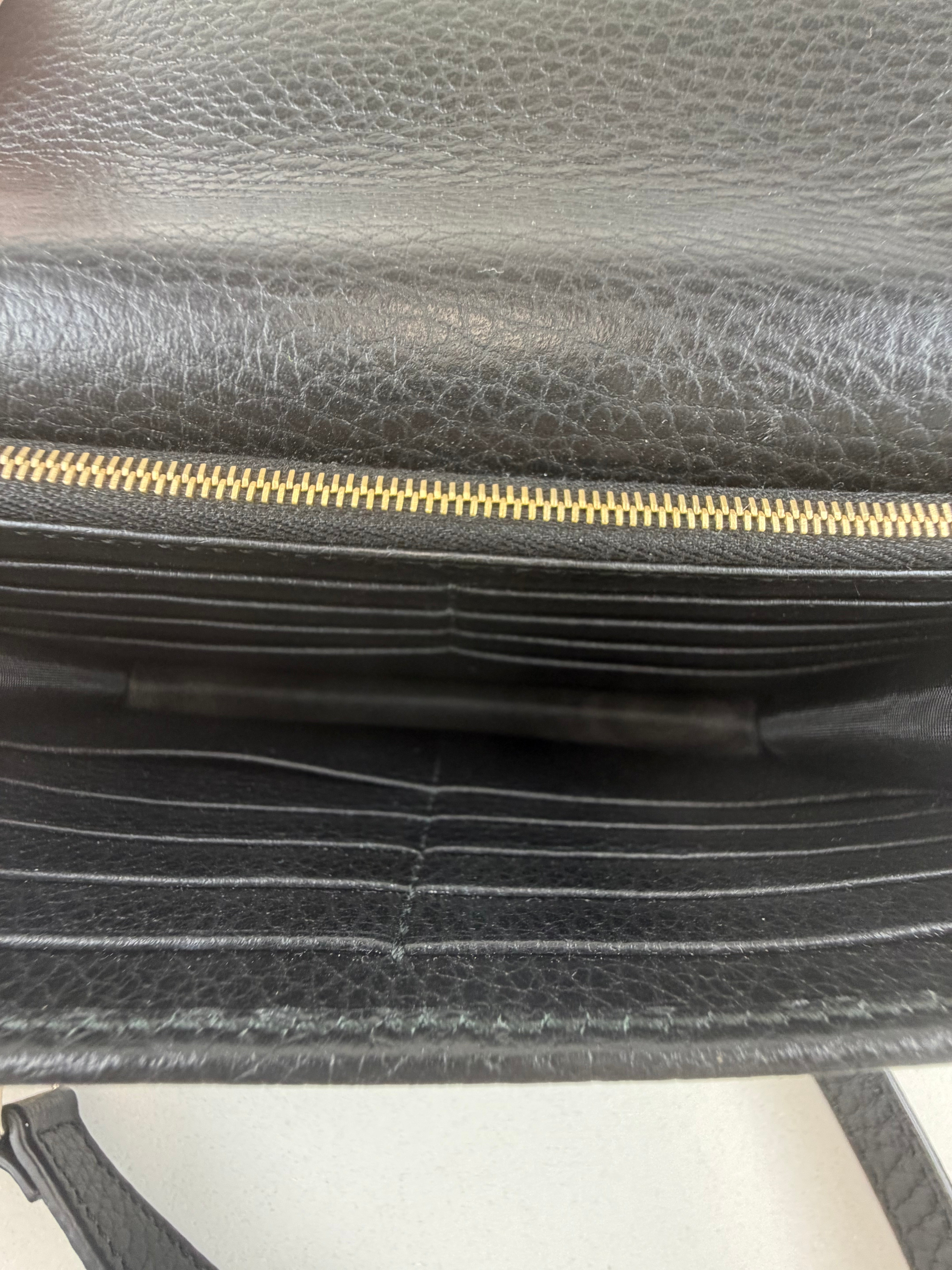 Gucci Interlocking G Wallet On Chain
