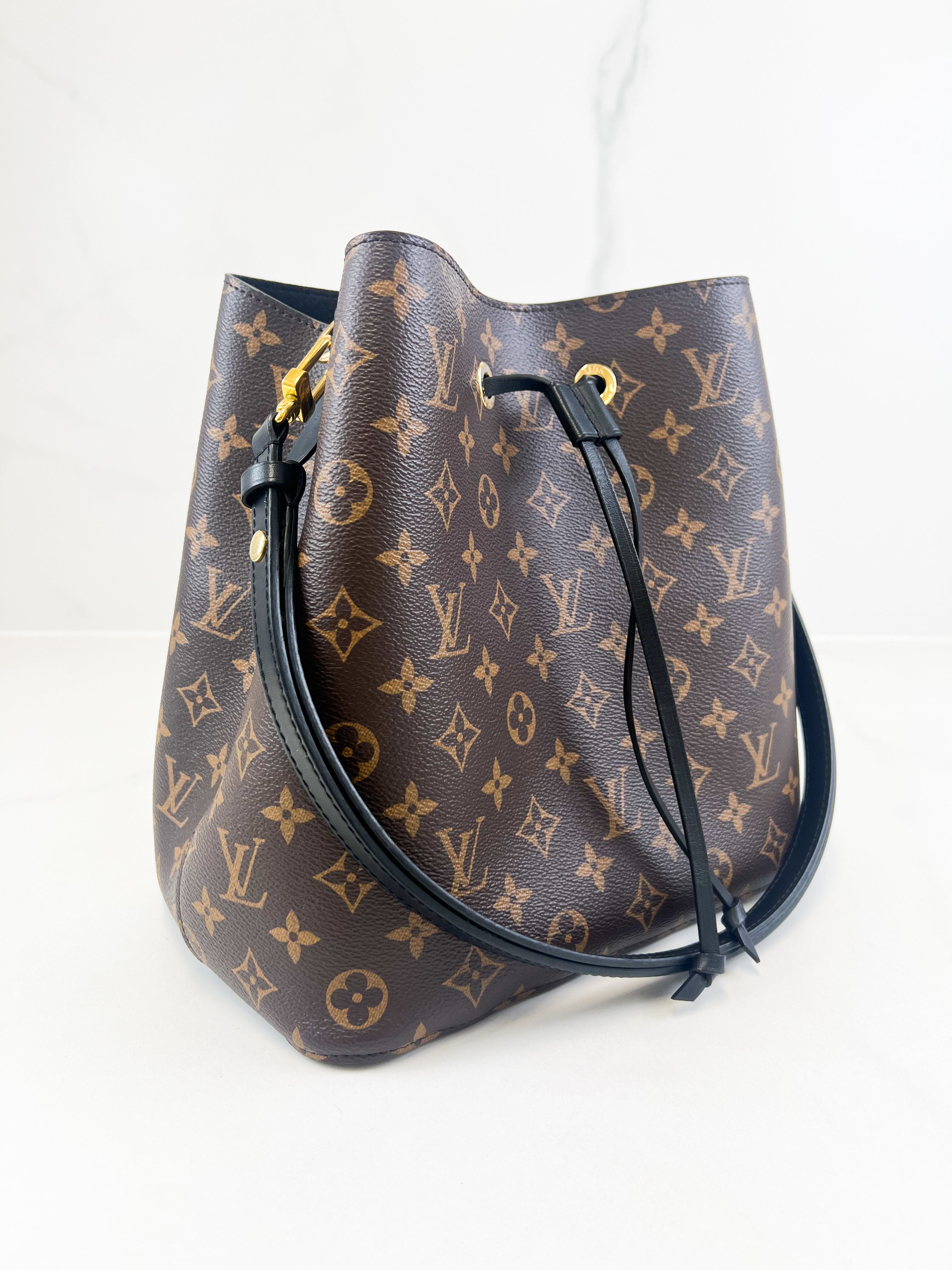 Louis Vuitton Black Neo Noe