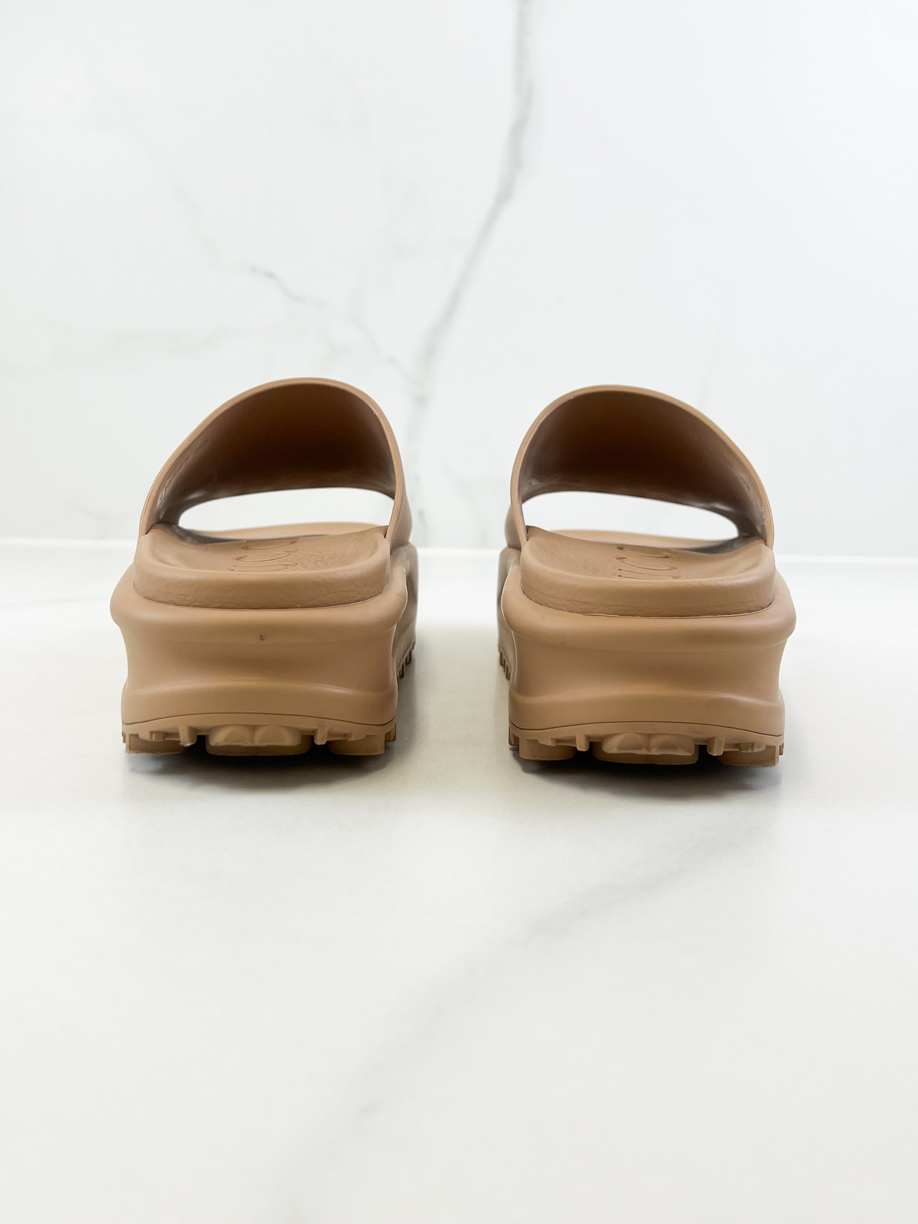 Gucci GG Rubber Platform Slides Size 40