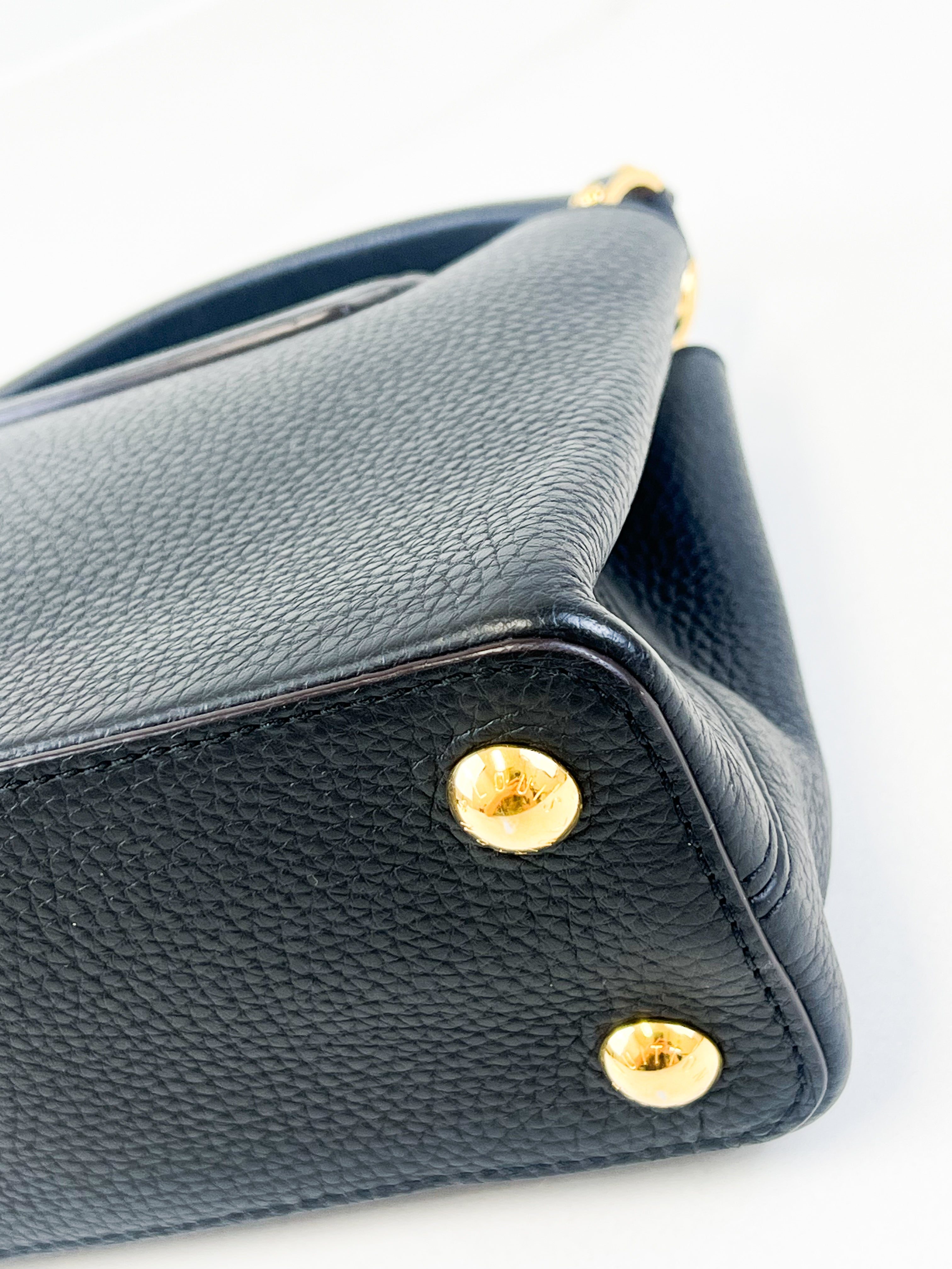 Louis Vuitton Black Capucines BB