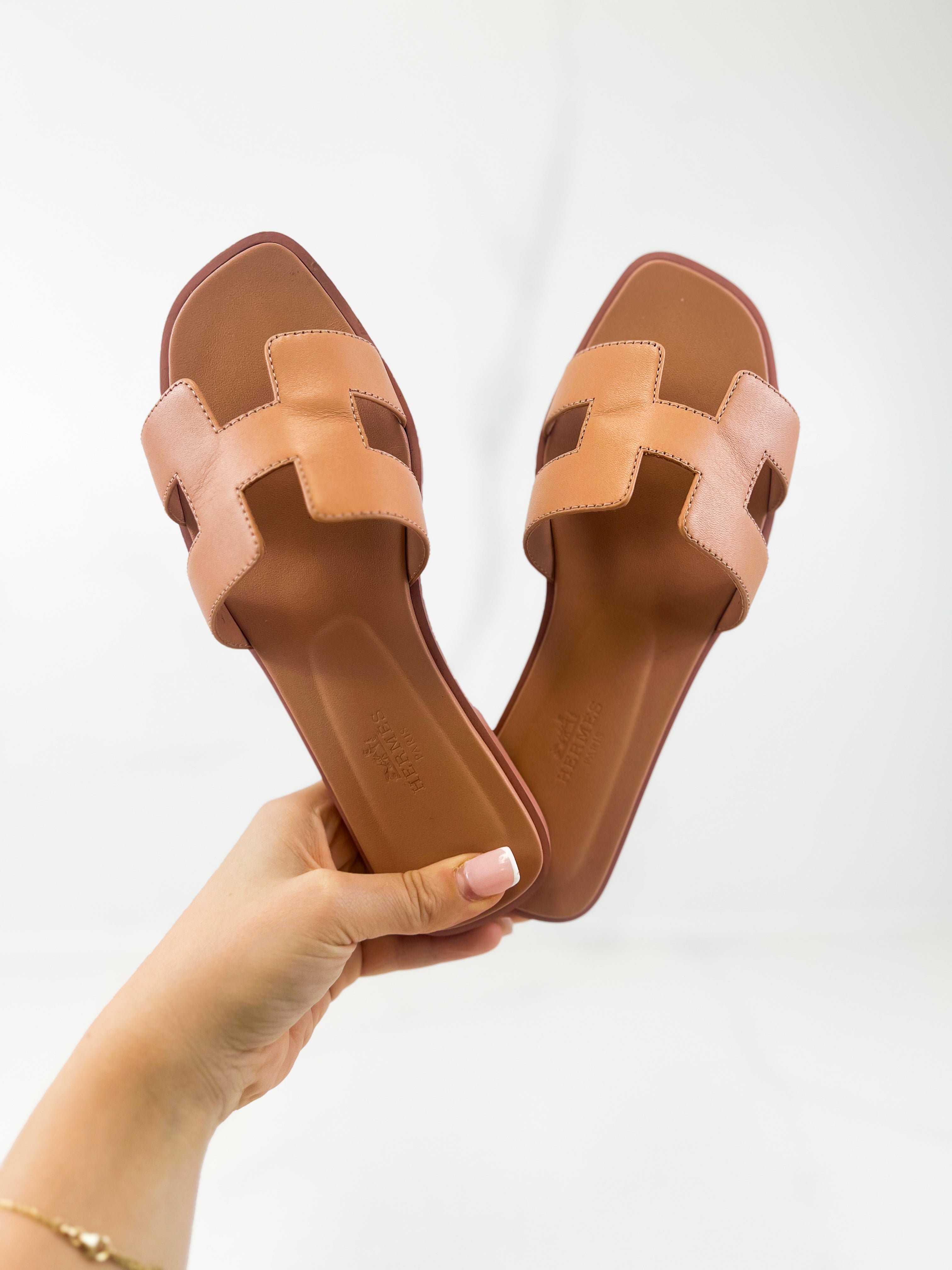 Hermes Oran Sandal in Burnt Orange Size 35