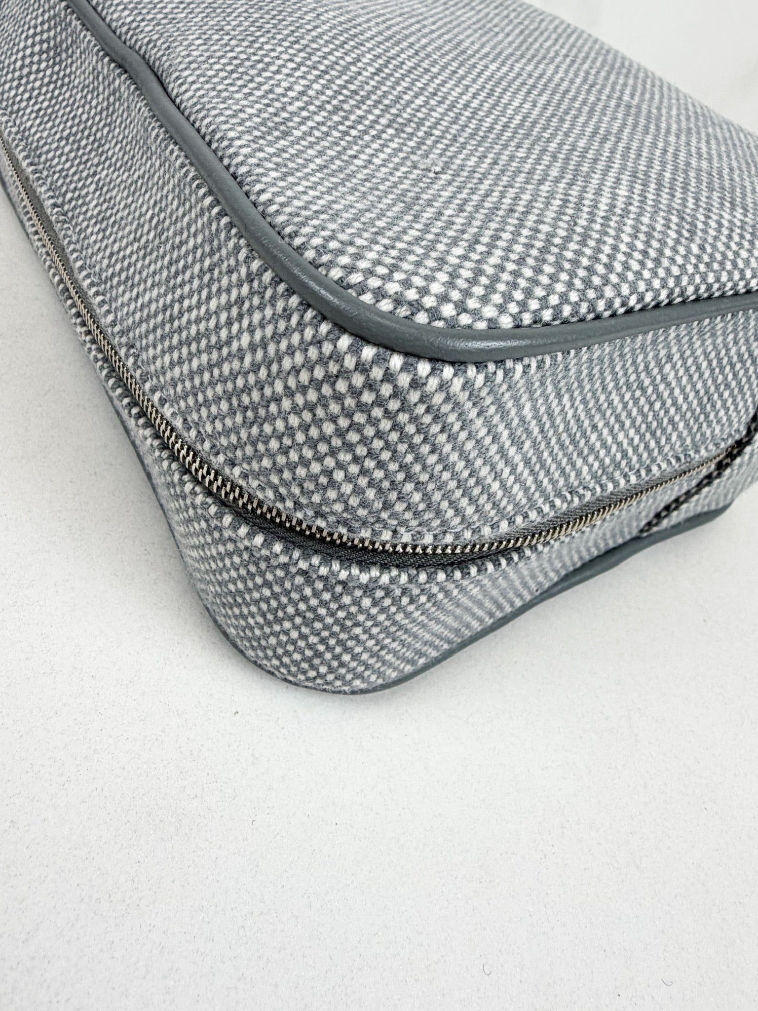Hermes Chapitre H Cavalier Case in Gris