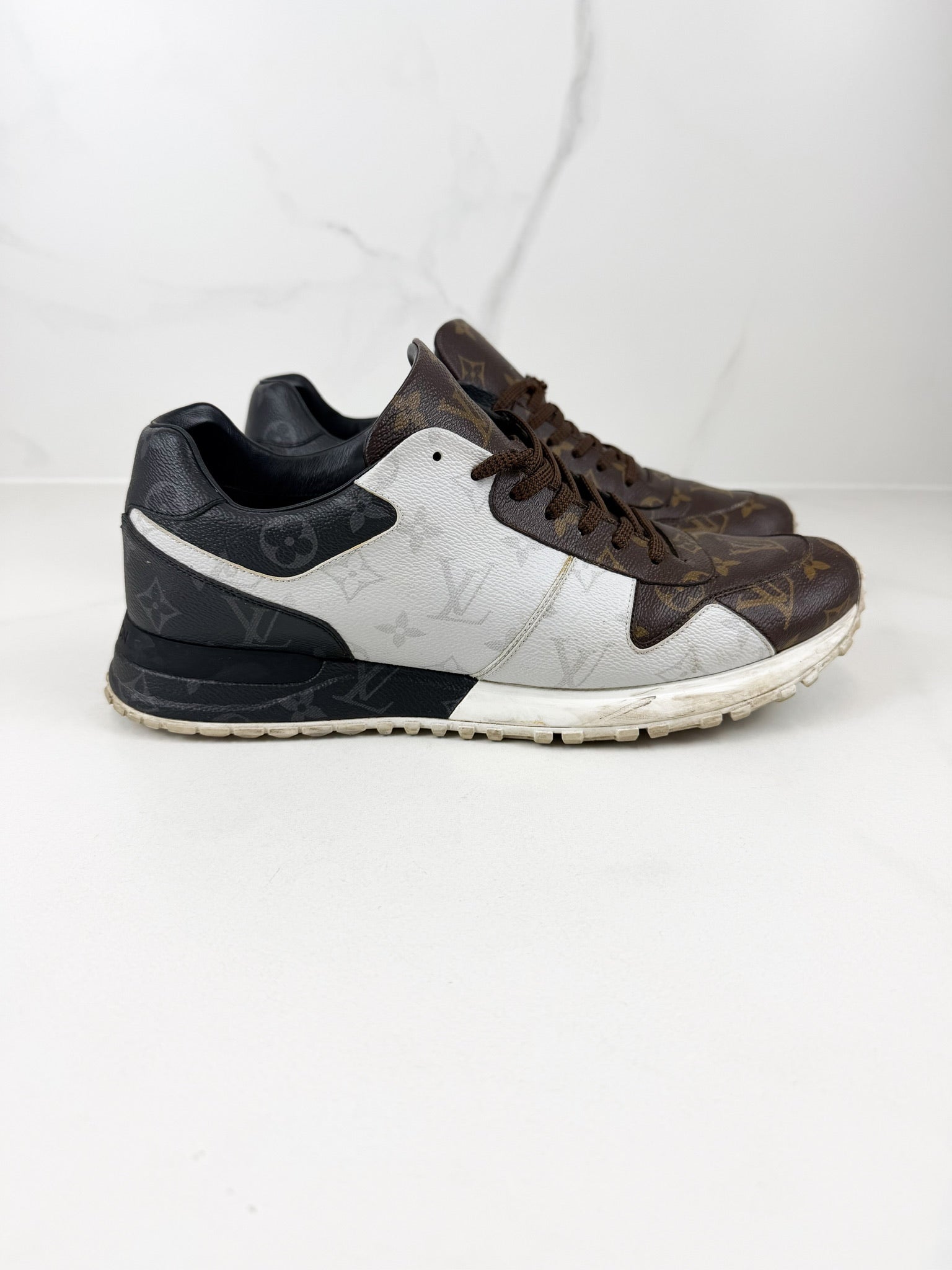 Louis Vuitton Runaway Sneaker Size 9.5 Men's