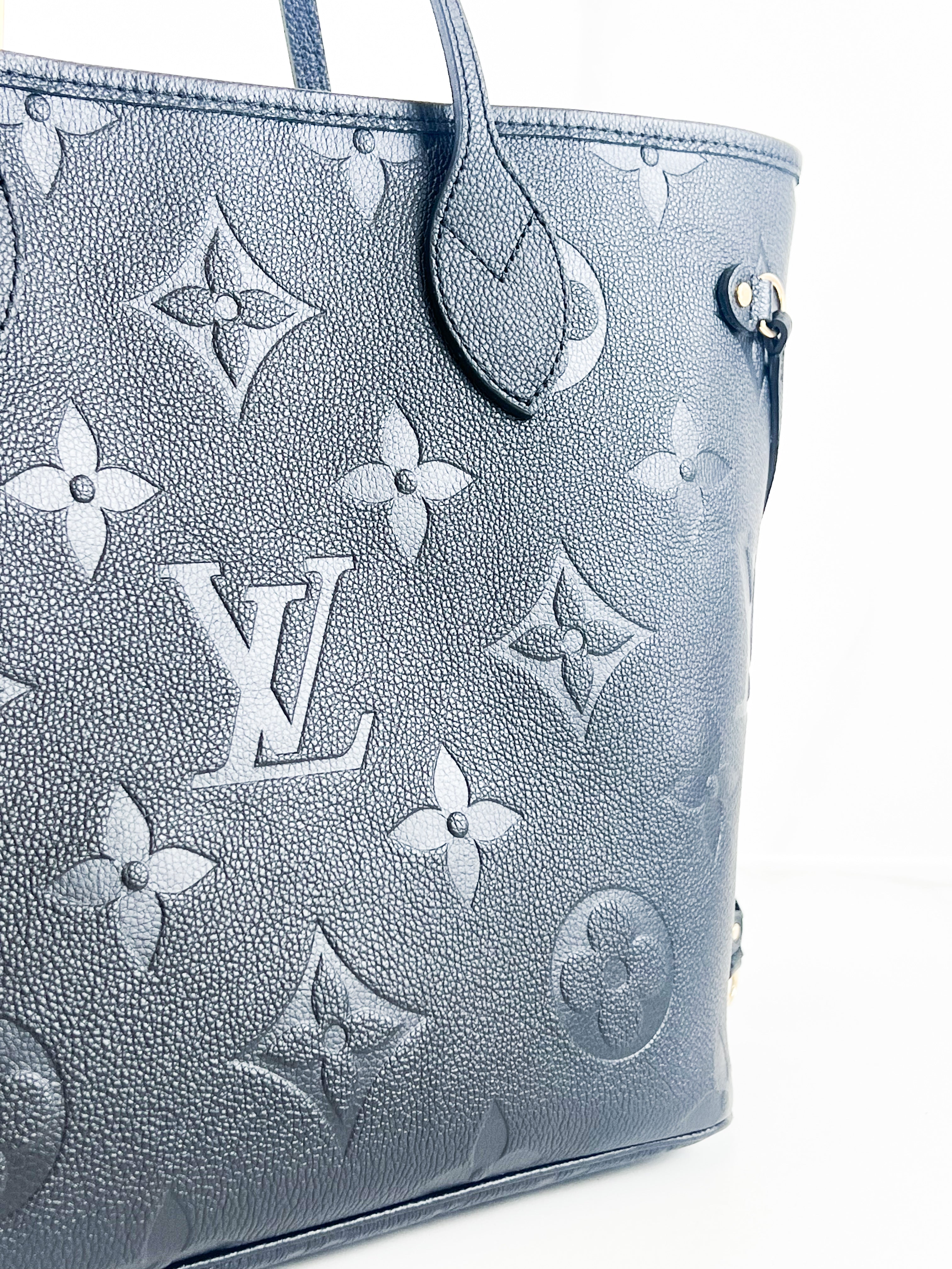 Louis Vuitton Neverfull MM in Black Monogram Empreinte Leather