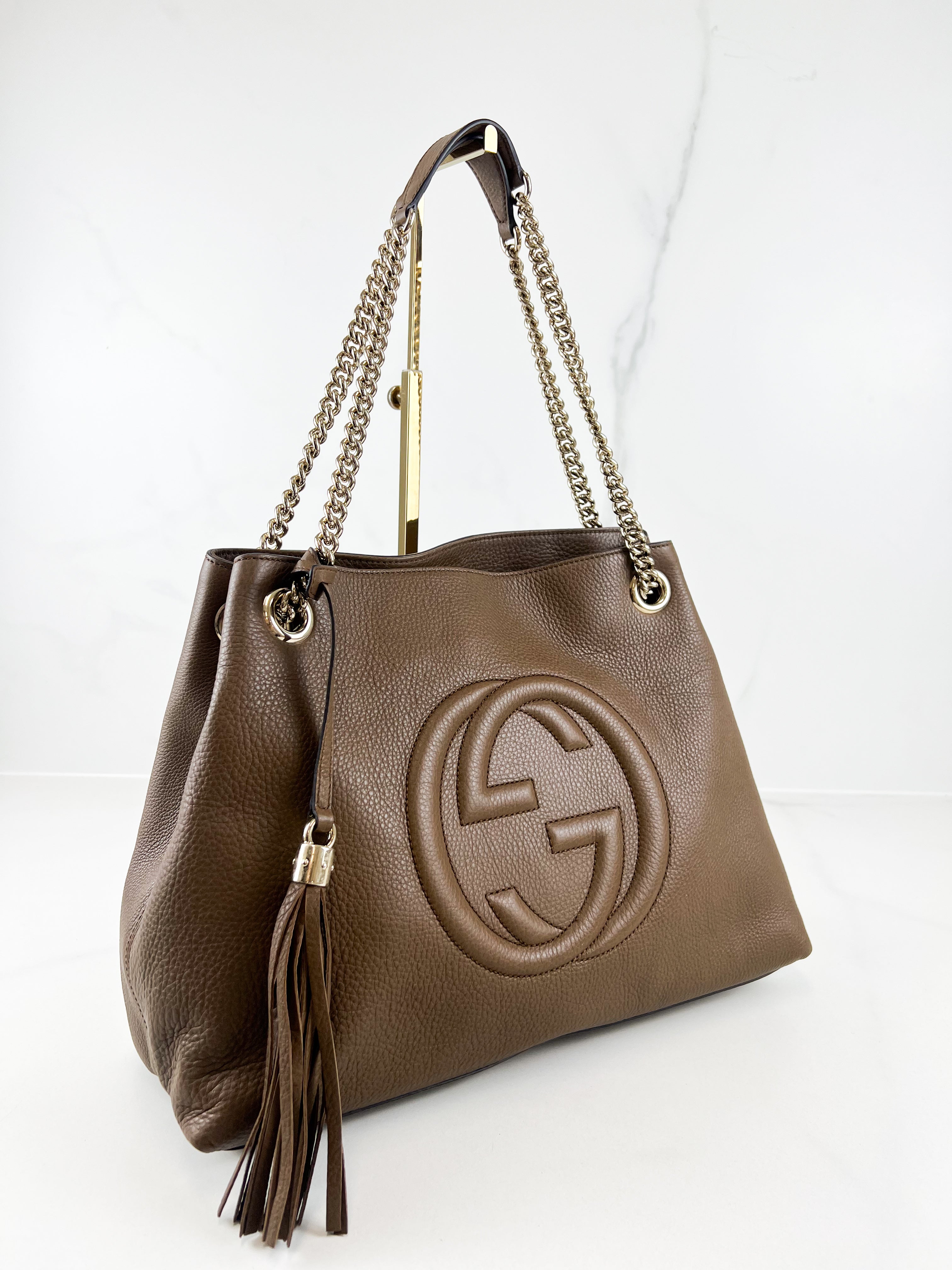 Gucci Medium Soho Grained Leather Bag in Brown