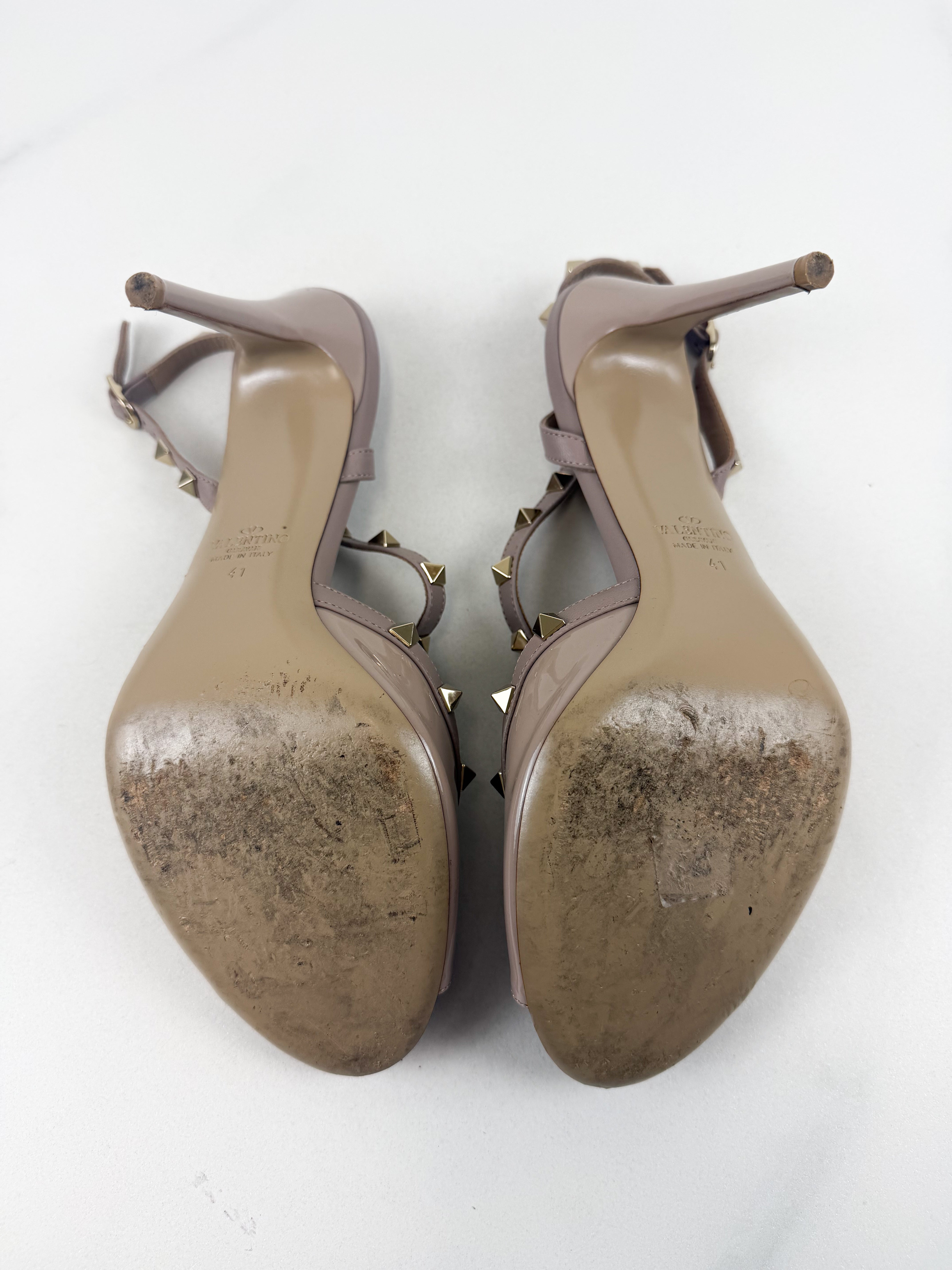Valentino Leather Beige Rockstud Sandal Size 41
