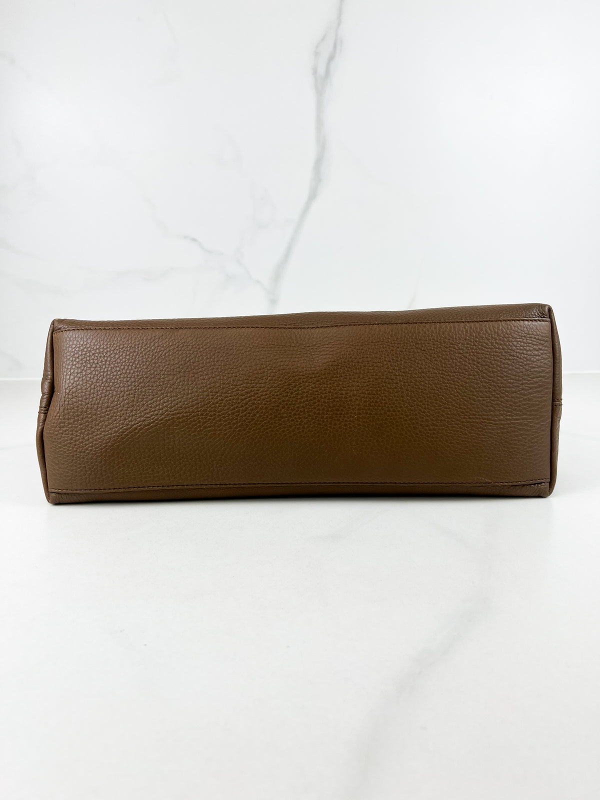 Gucci Medium Soho Grained Leather Bag in Brown