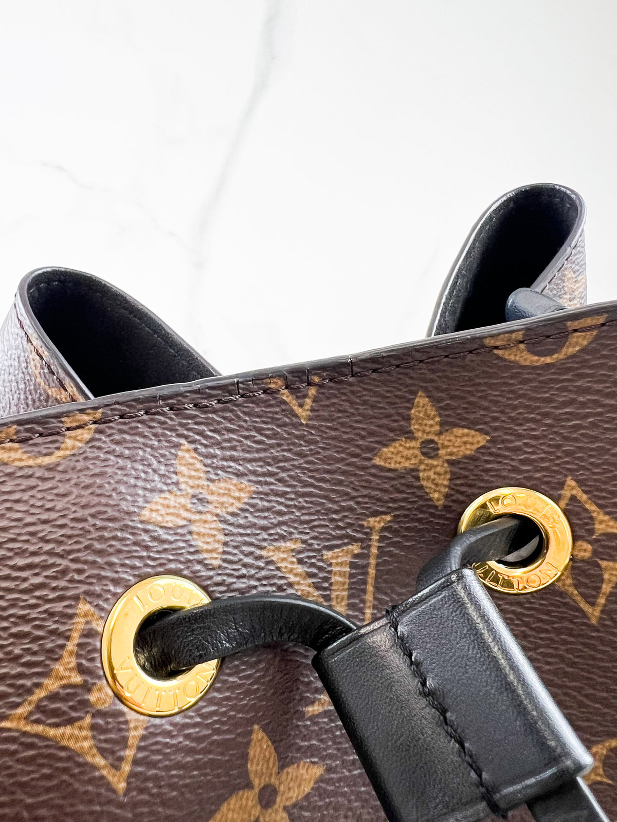 Louis Vuitton Black Neo Noe