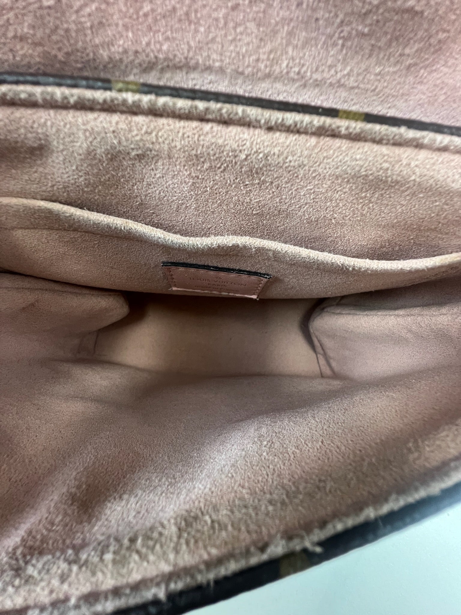 Louis Vuitton Locky BB in Pink with GHW