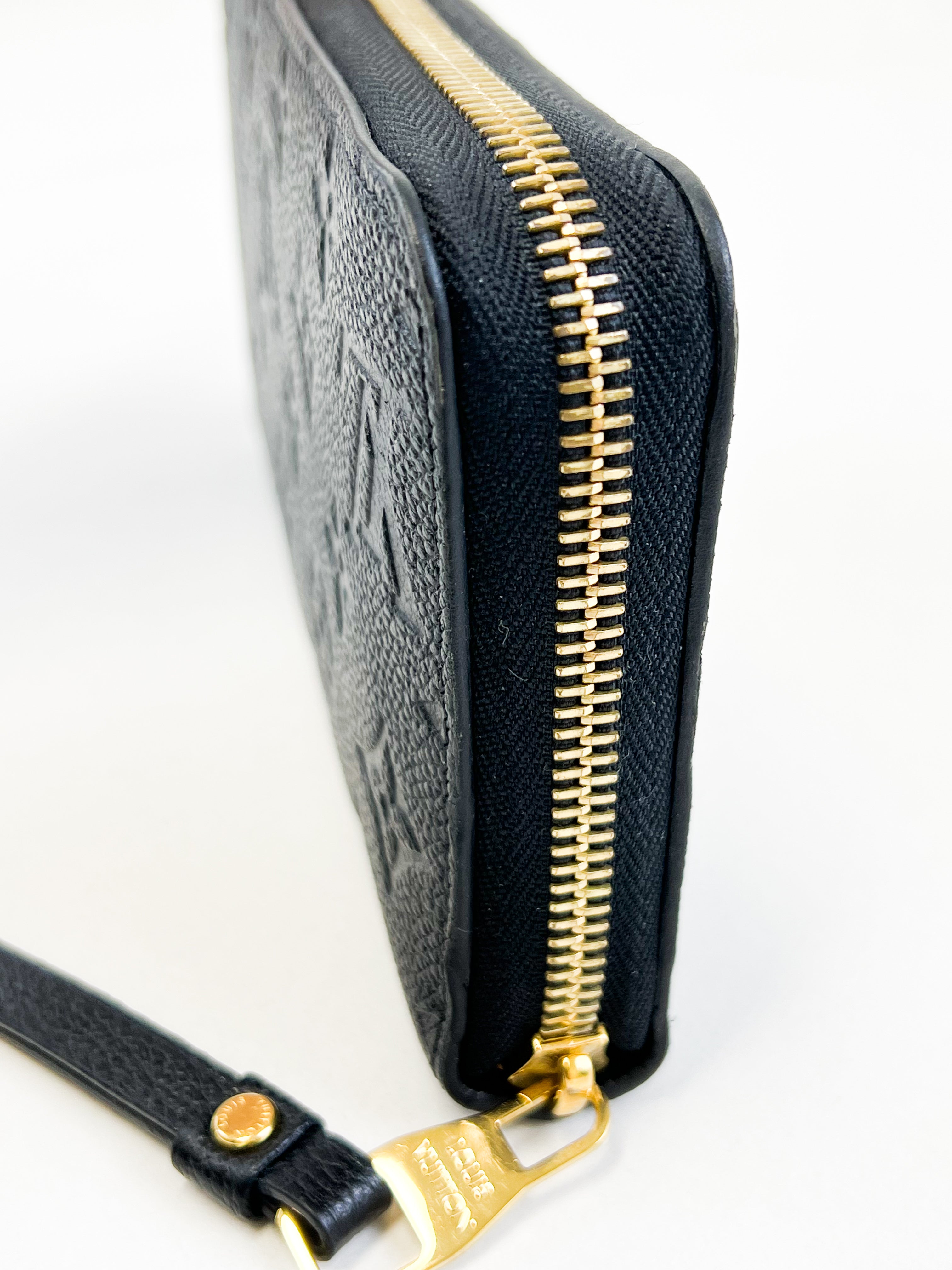 Louis Vuitton Monogram Zippy Wallet