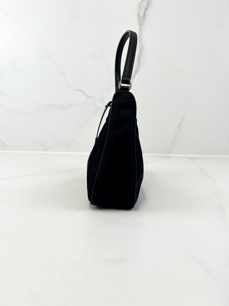 Prada Black Nylon Re-Edition 2005 Shoulder Bag