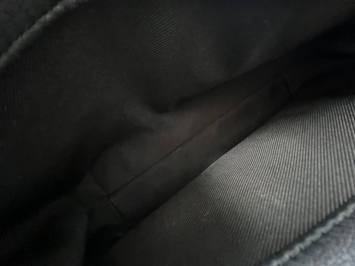 Louis Vuitton Lock me Satchel Chain Bag
