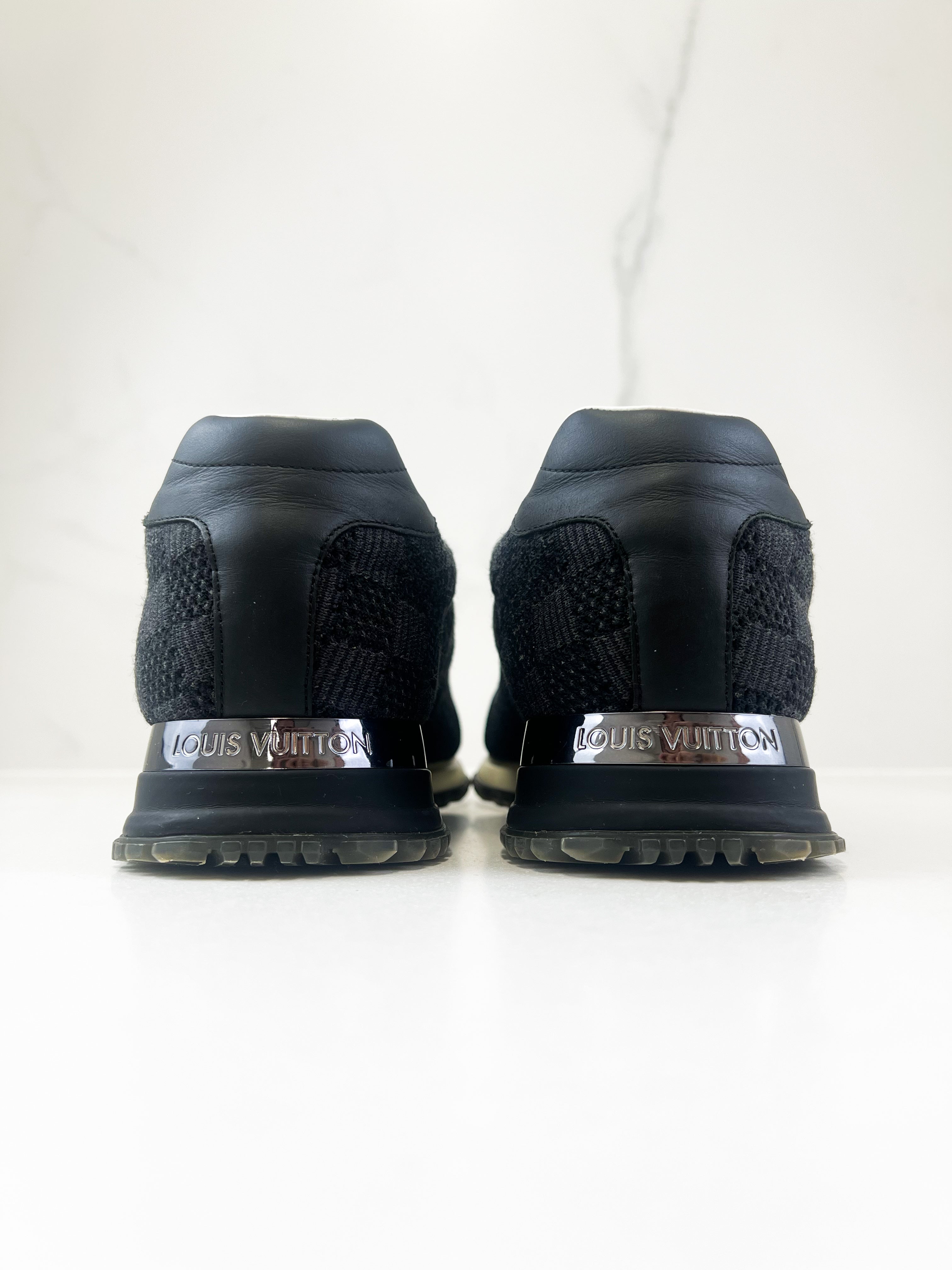 Louis Vuitton Mens Runaway Sneaker Size 9.5
