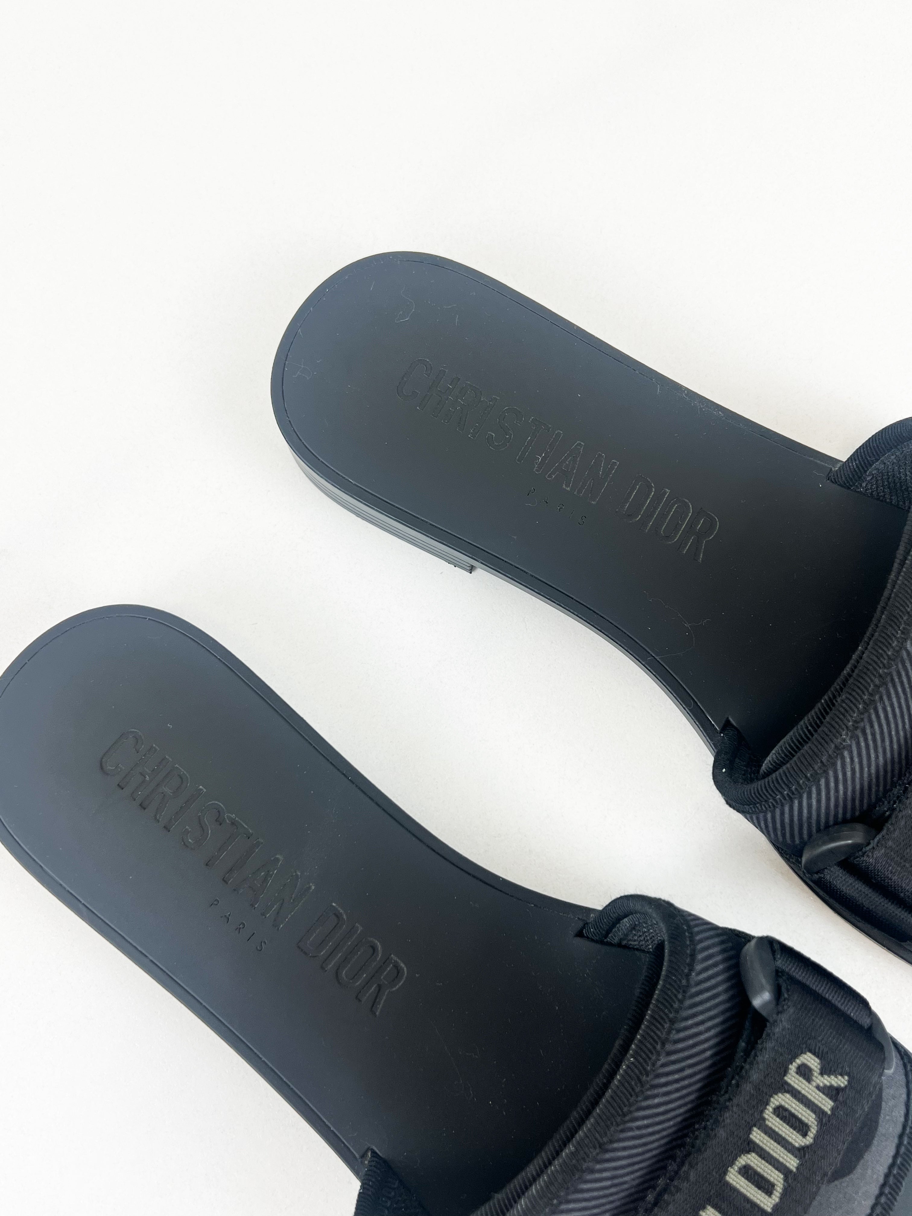 Christian Dior Revolution Slides Size 39