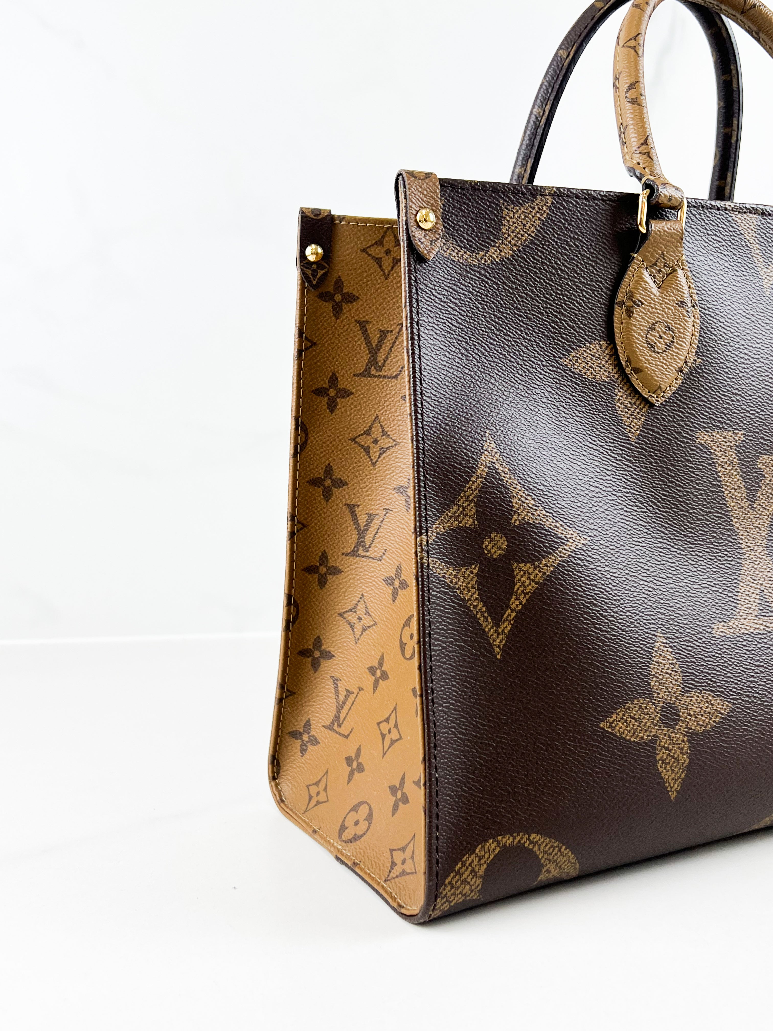 Louis Vuitton Reverse Onthego MM