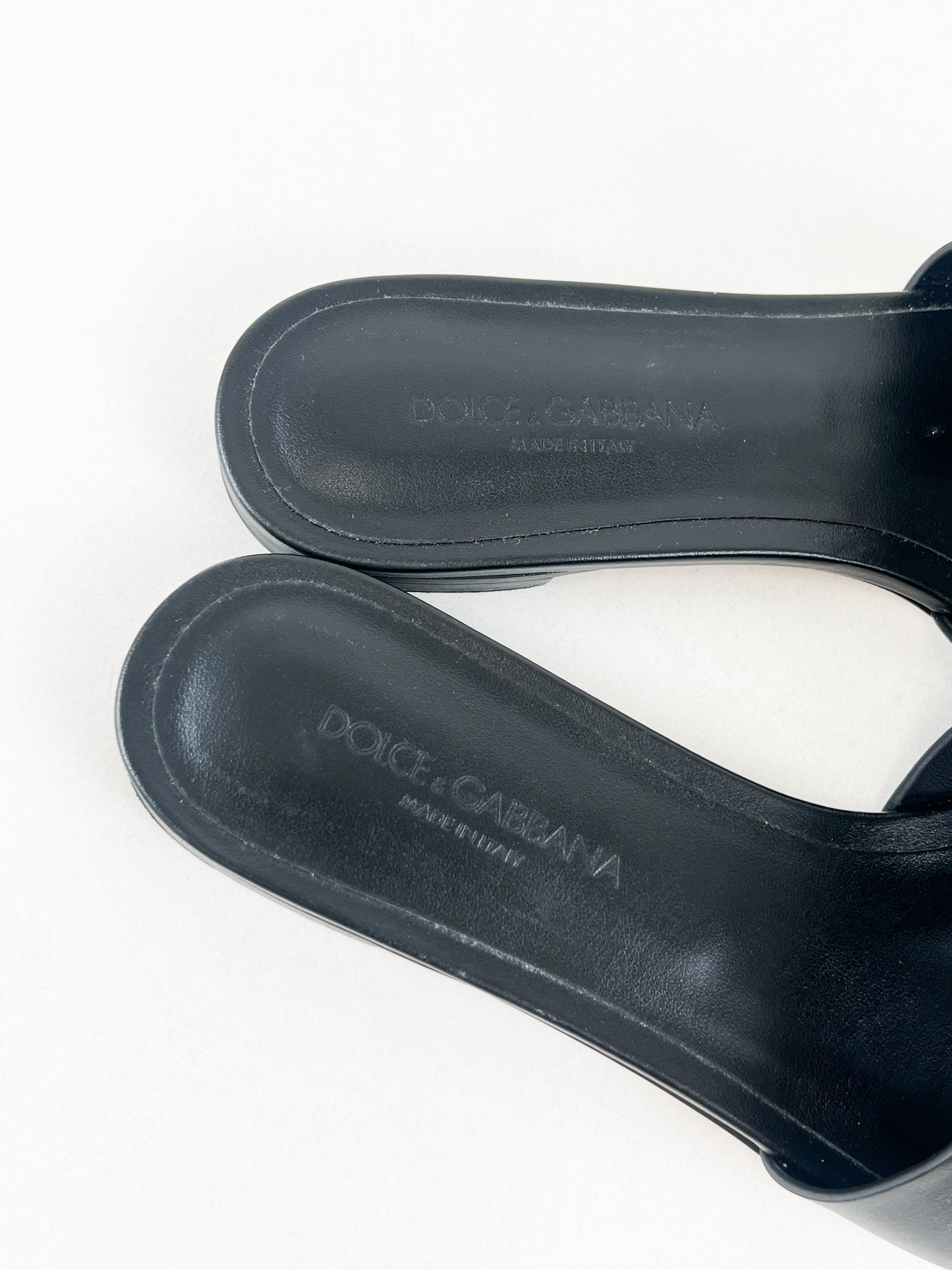 Dolce & Gabbana Slides with DG Logo Cut-Out Size 37
